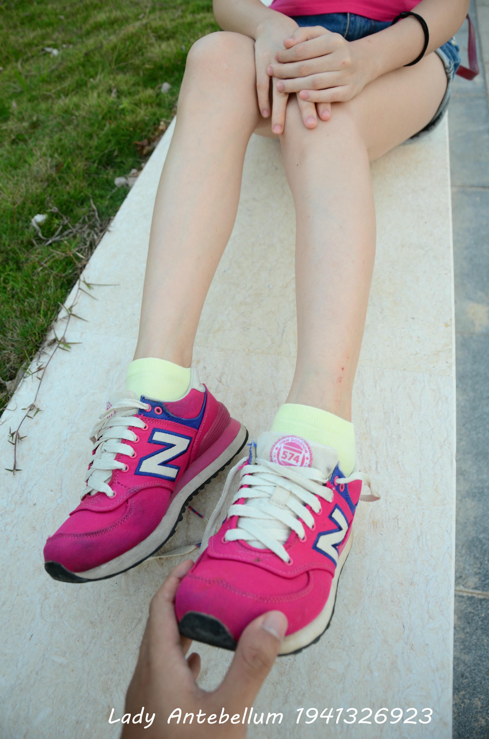 [战前女神] 恋足美腿棉袜女神级摄影套图 060 [101P-155MB]_第2集