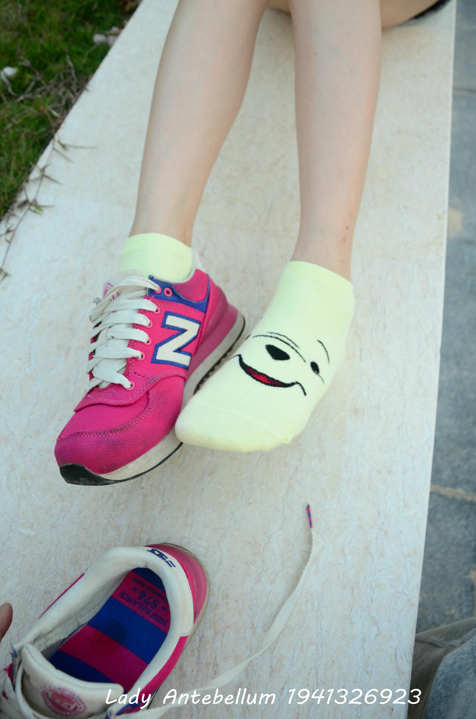 [战前女神] 恋足美腿棉袜女神级摄影套图 060 [101P-155MB]_第2集