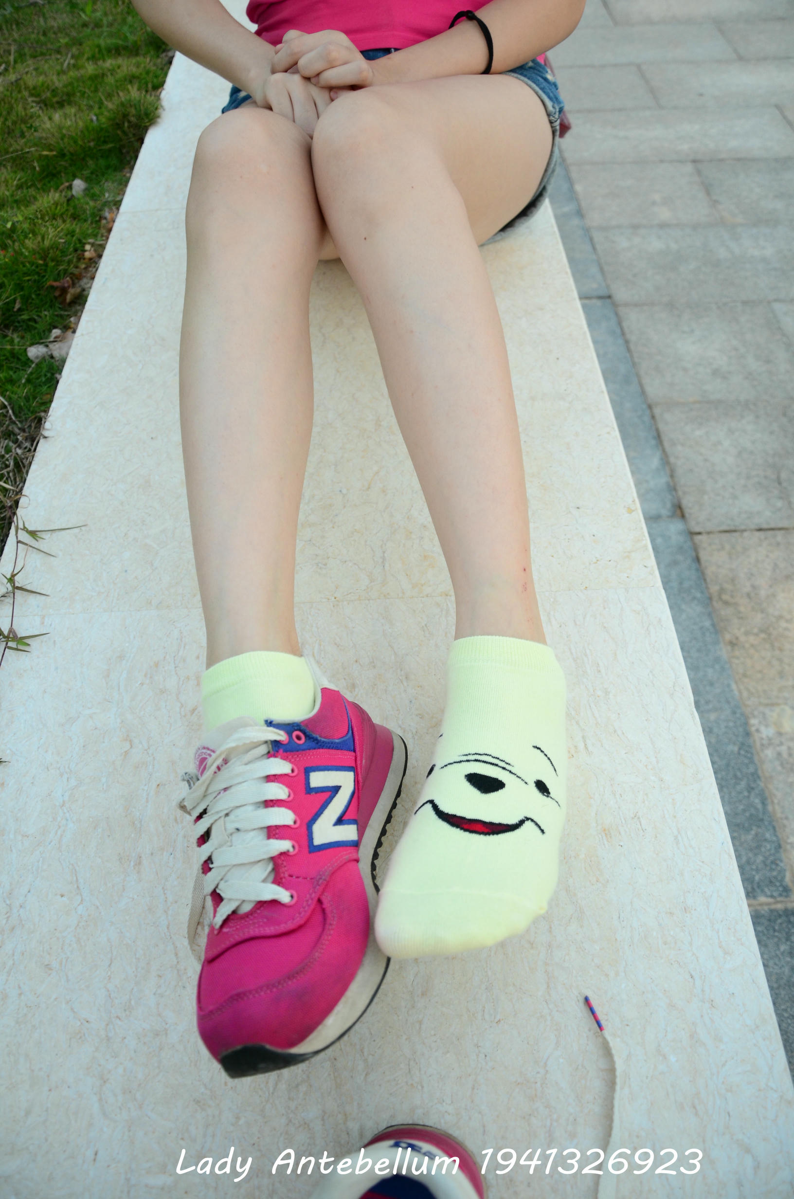 [战前女神] 恋足美腿棉袜女神级摄影套图 060 [101P-155MB]_第2集