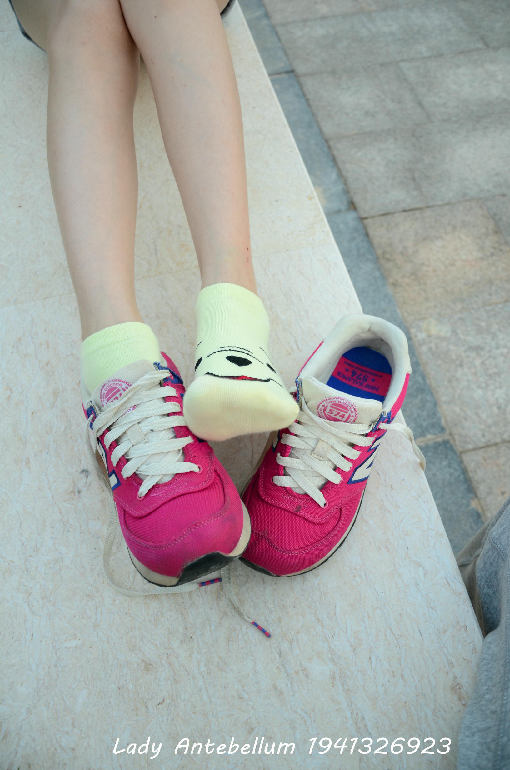 [战前女神] 恋足美腿棉袜女神级摄影套图 060 [101P-155MB]_第2集