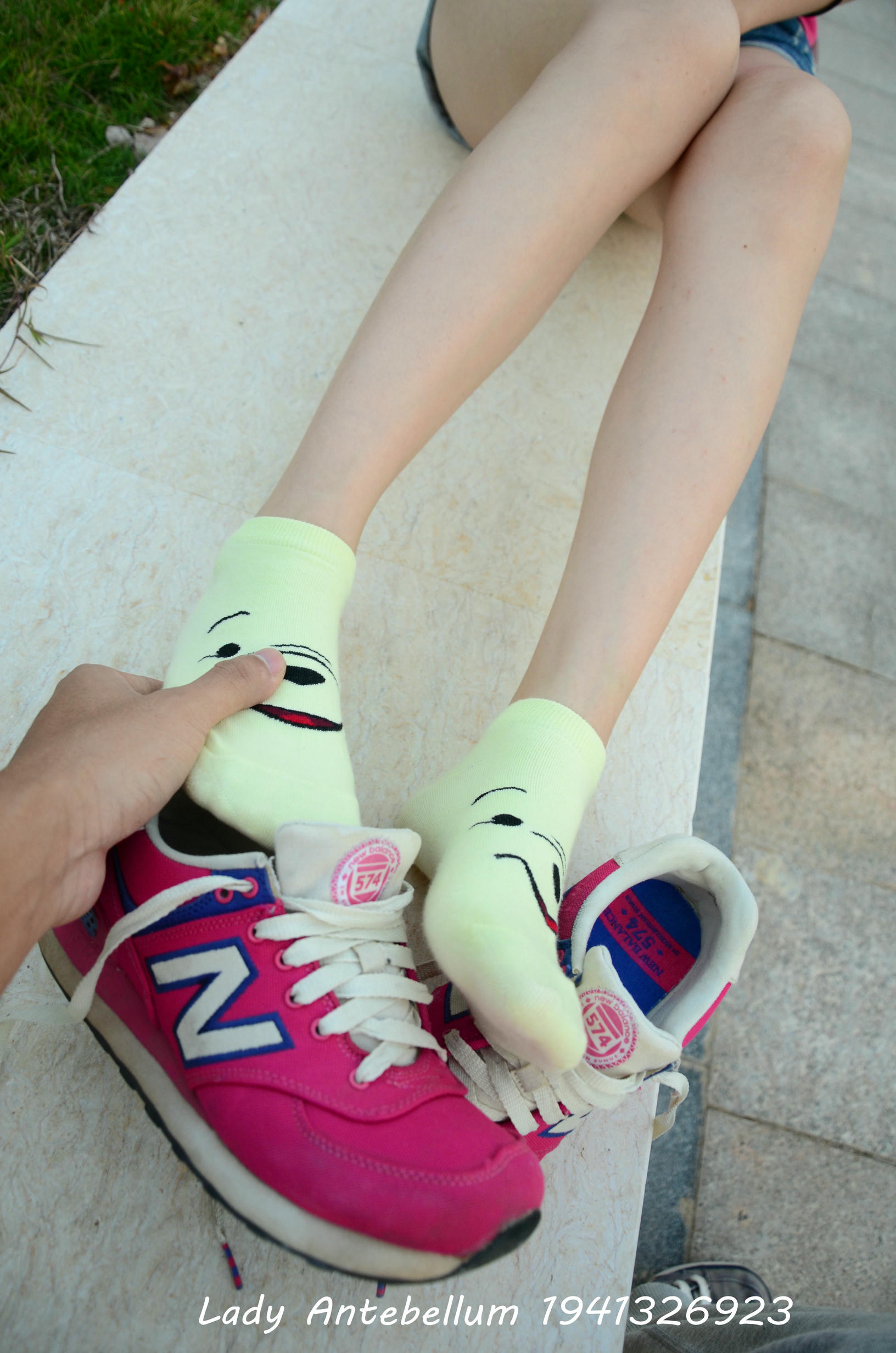 [战前女神] 恋足美腿棉袜女神级摄影套图 060 [101P-155MB]_第3集