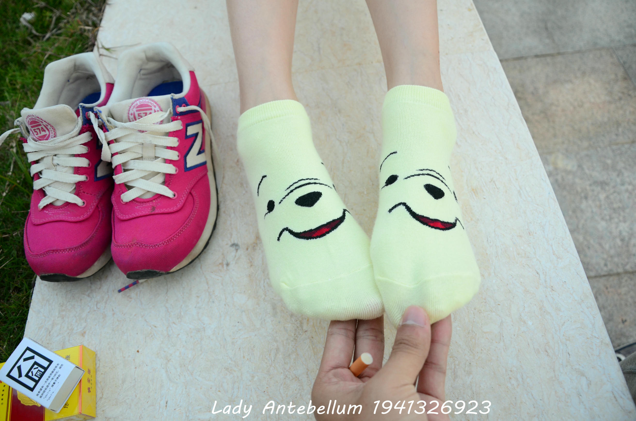 [战前女神] 恋足美腿棉袜女神级摄影套图 060 [101P-155MB]_第3集