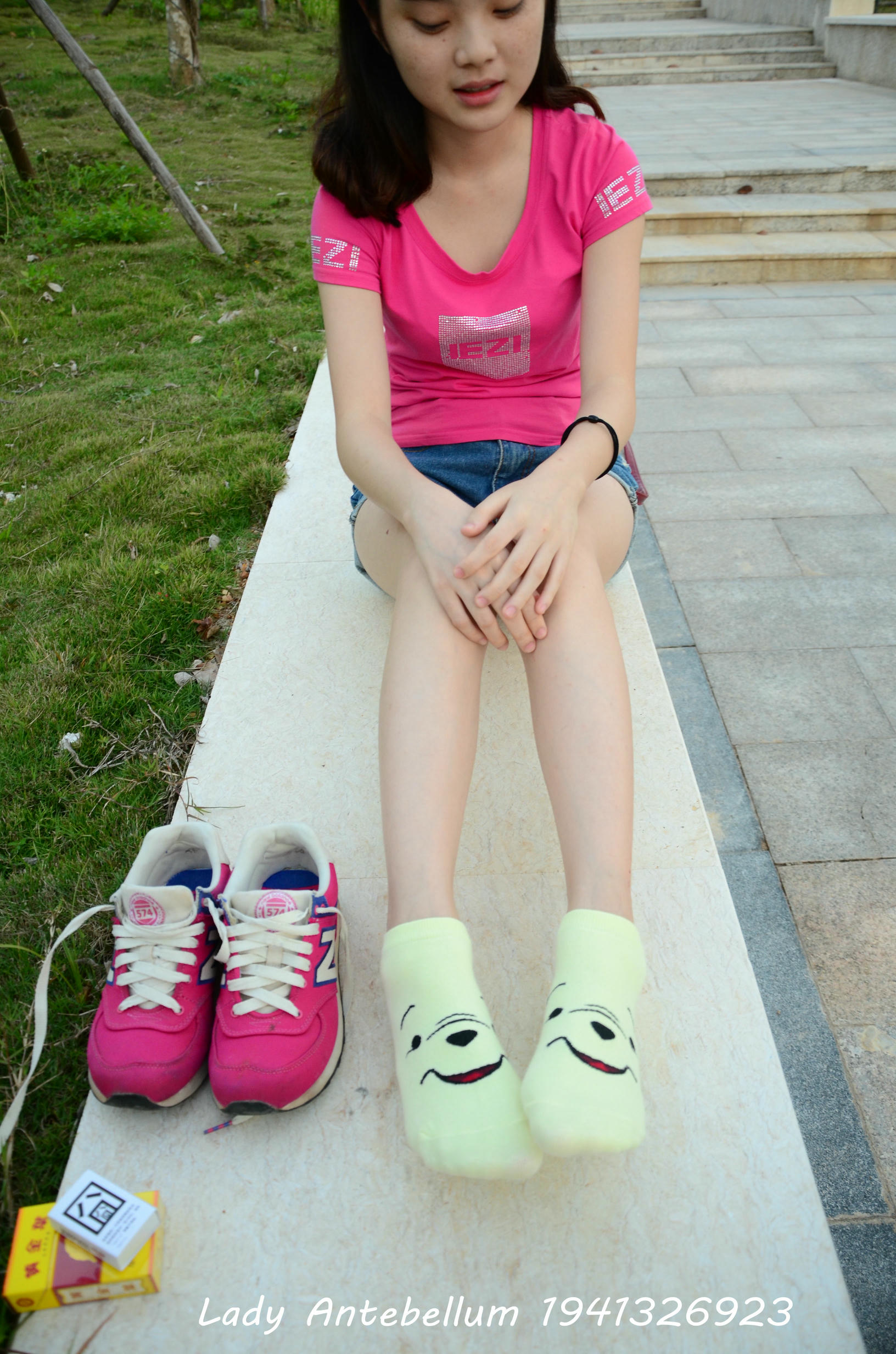 [战前女神] 恋足美腿棉袜女神级摄影套图 060 [101P-155MB]_第3集