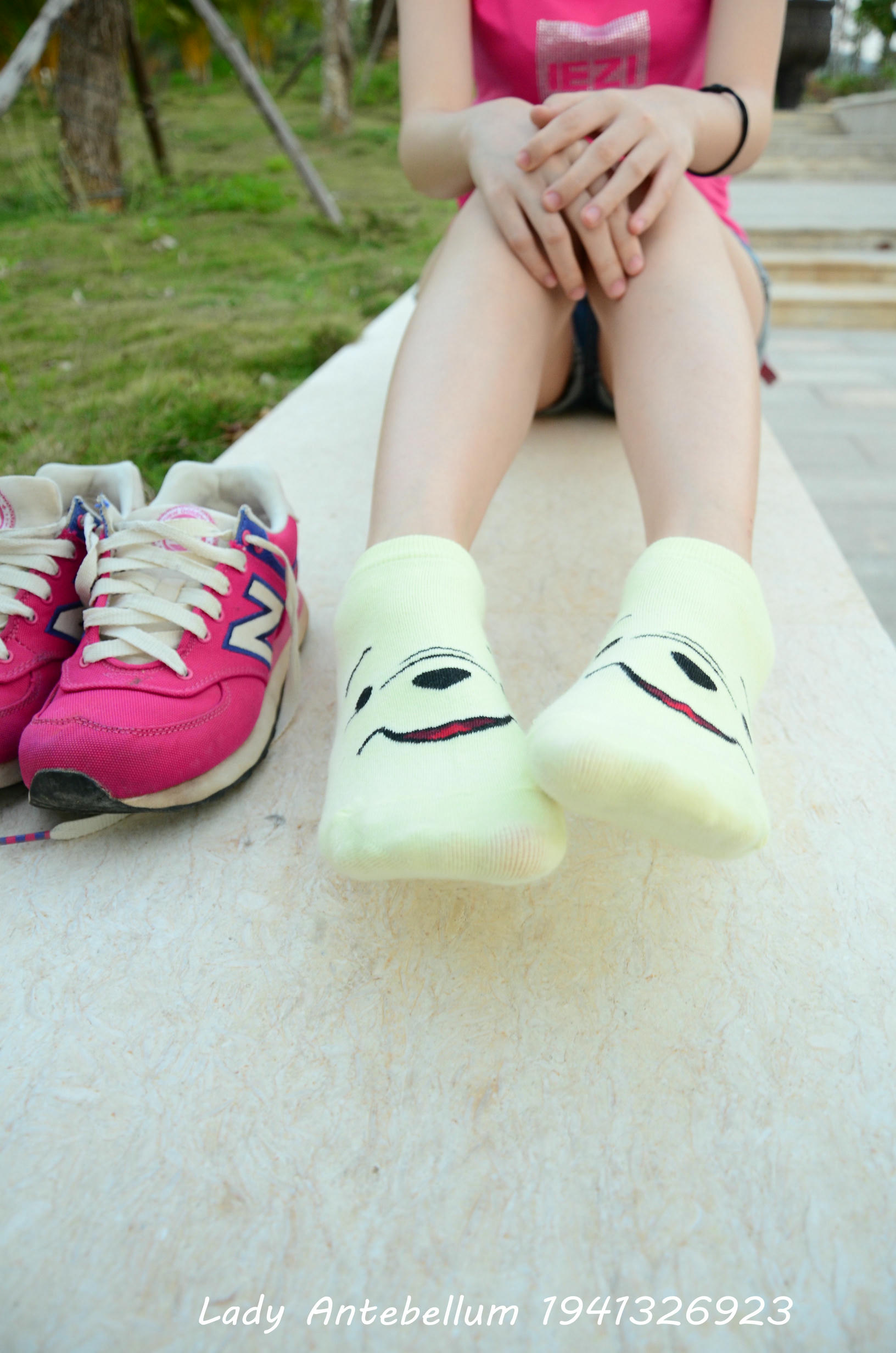 [战前女神] 恋足美腿棉袜女神级摄影套图 060 [101P-155MB]_第3集