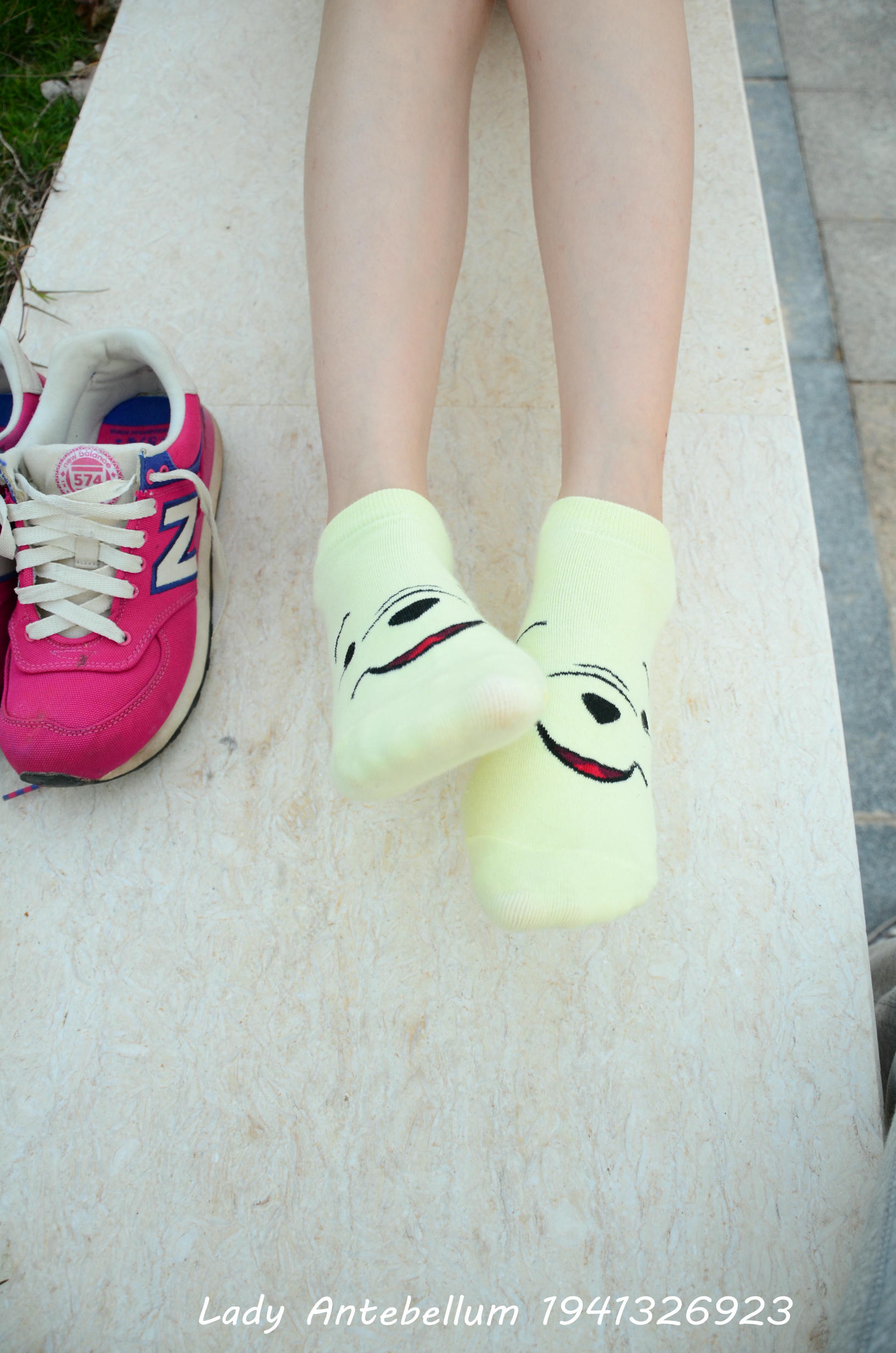 [战前女神] 恋足美腿棉袜女神级摄影套图 060 [101P-155MB]_第3集