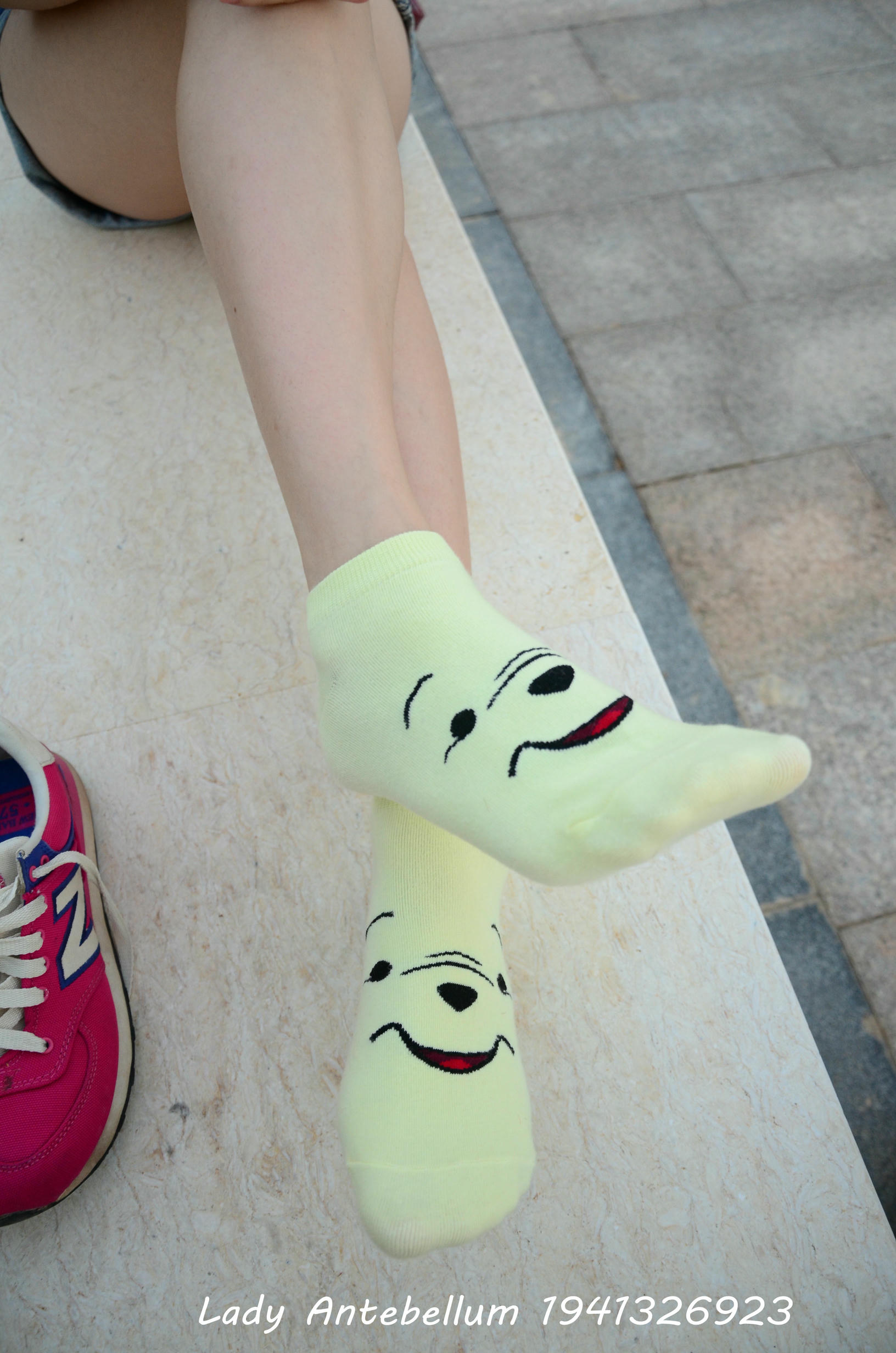 [战前女神] 恋足美腿棉袜女神级摄影套图 060 [101P-155MB]_第3集