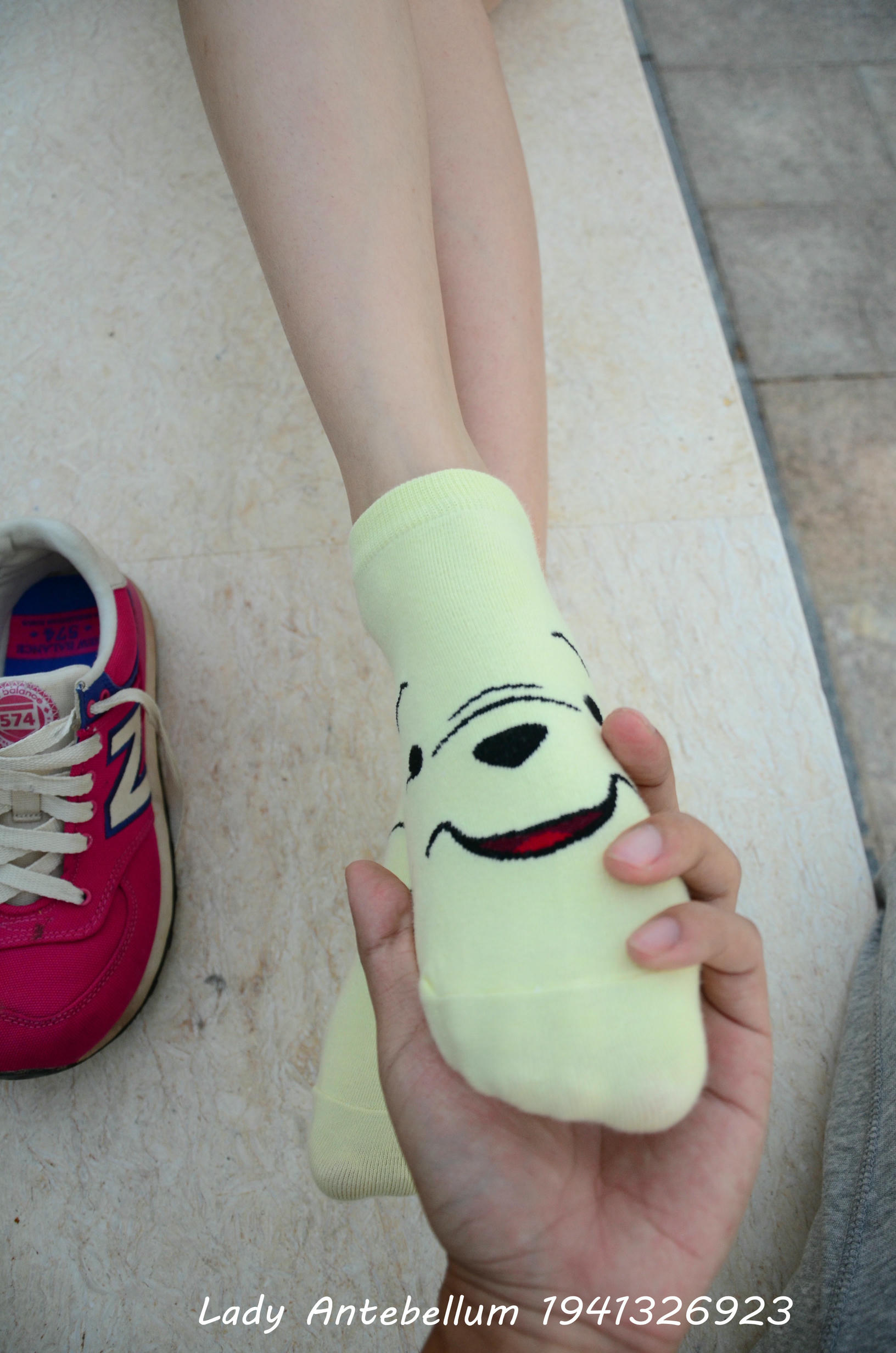 [战前女神] 恋足美腿棉袜女神级摄影套图 060 [101P-155MB]_第3集