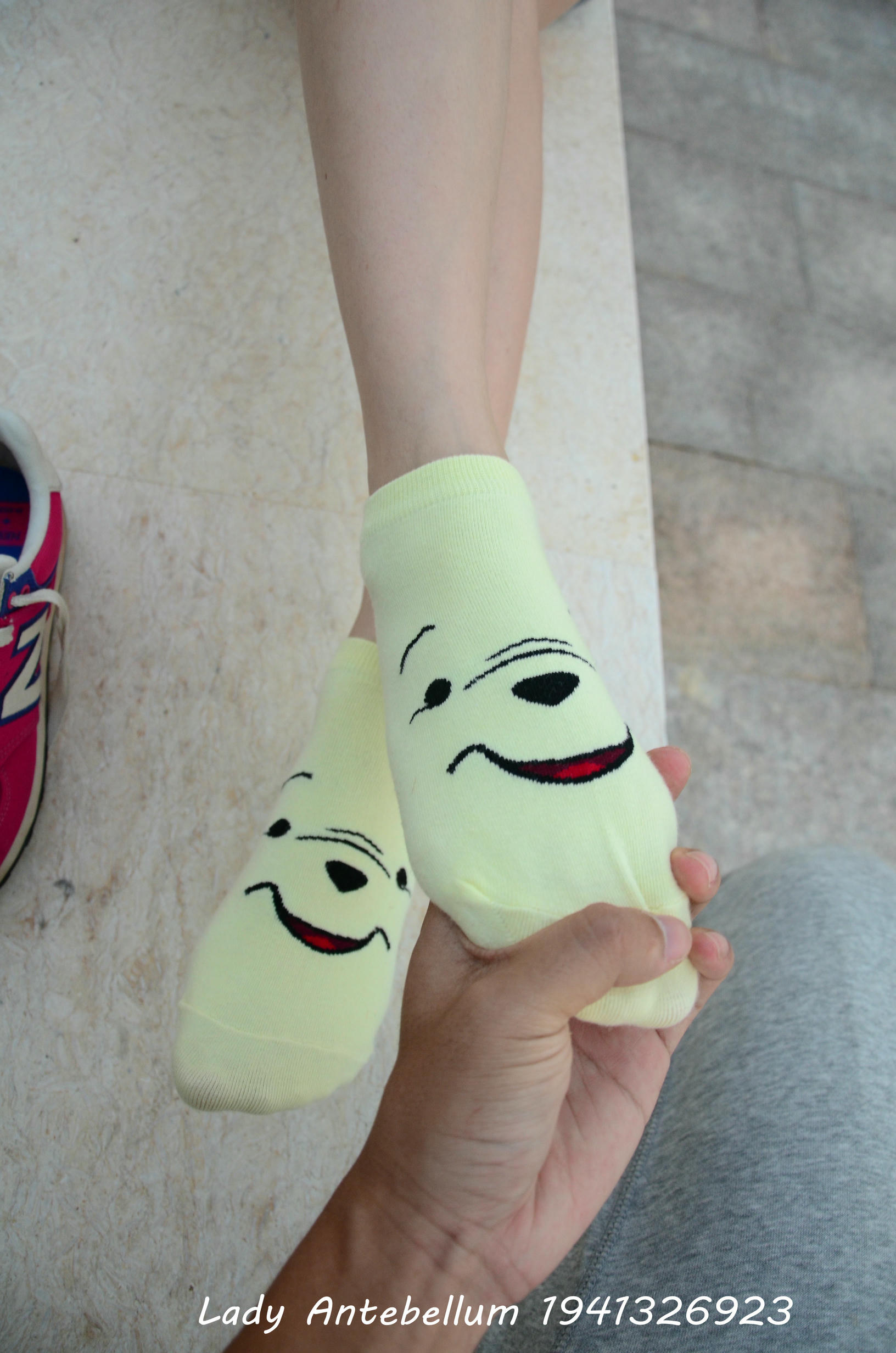 [战前女神] 恋足美腿棉袜女神级摄影套图 060 [101P-155MB]_第4集