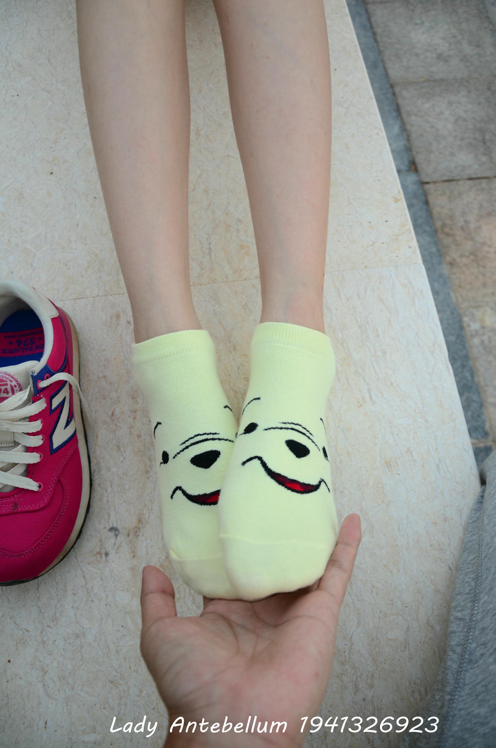 [战前女神] 恋足美腿棉袜女神级摄影套图 060 [101P-155MB]_第4集