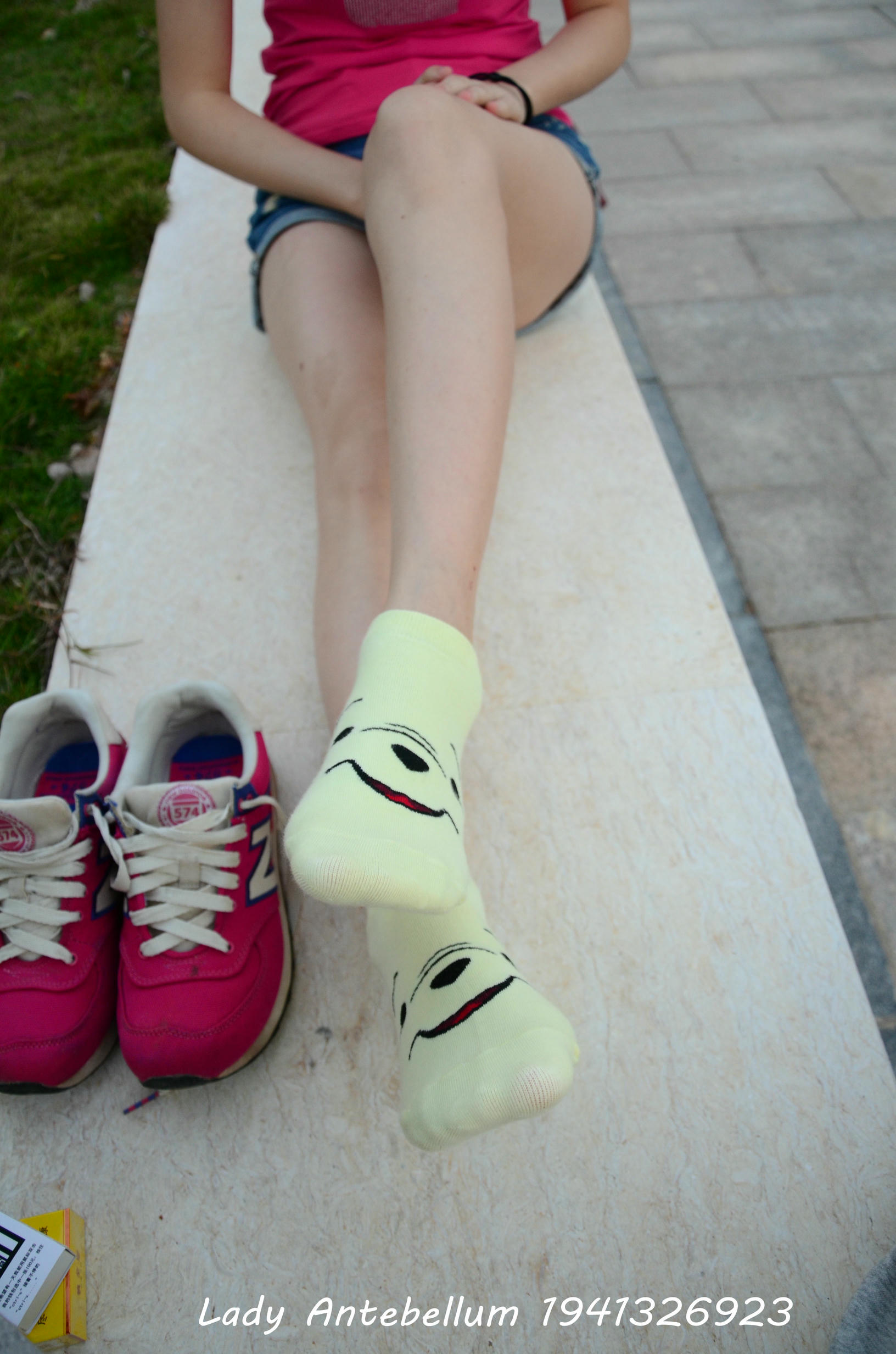 [战前女神] 恋足美腿棉袜女神级摄影套图 060 [101P-155MB]_第4集