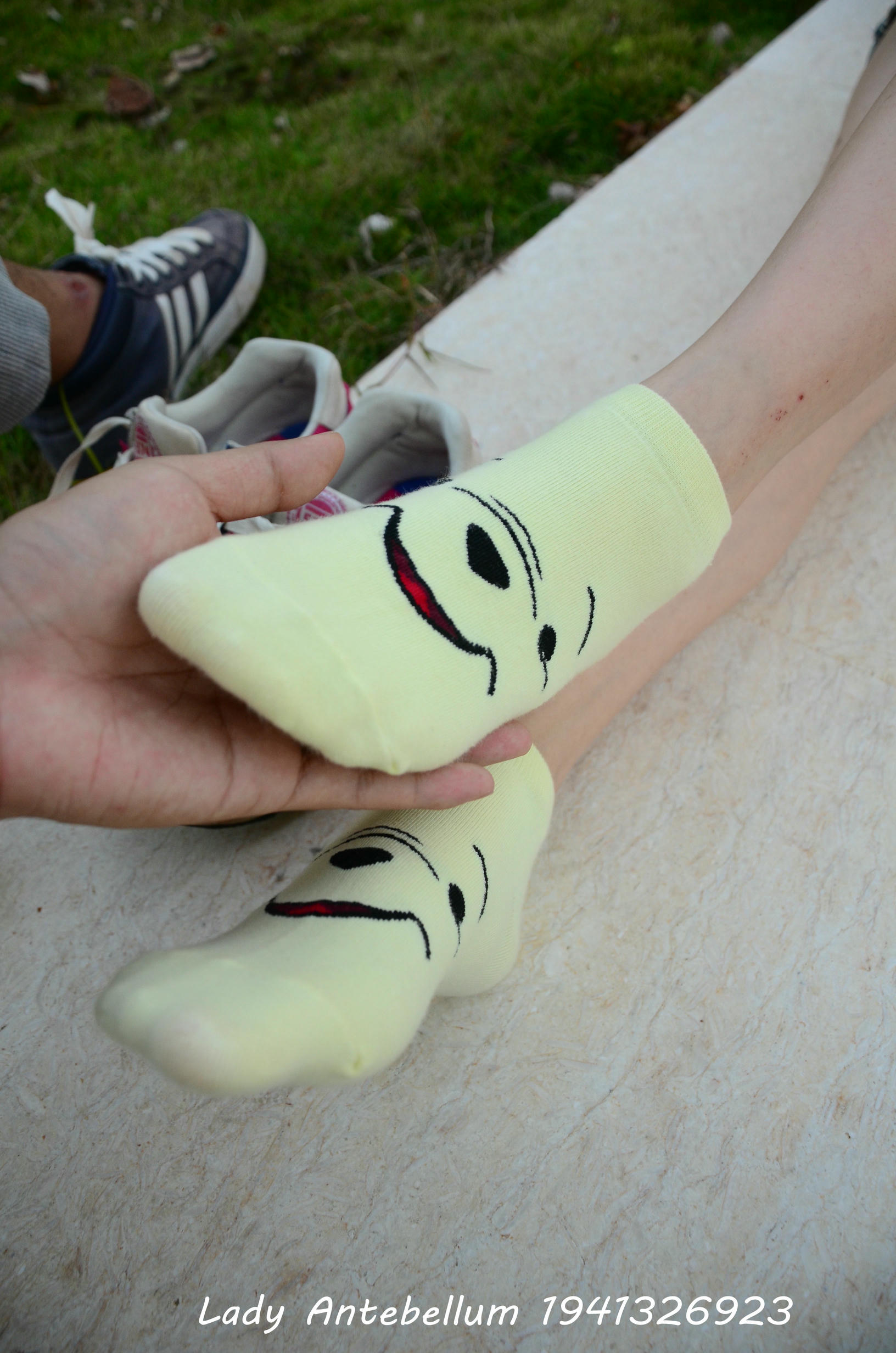 [战前女神] 恋足美腿棉袜女神级摄影套图 060 [101P-155MB]_第4集