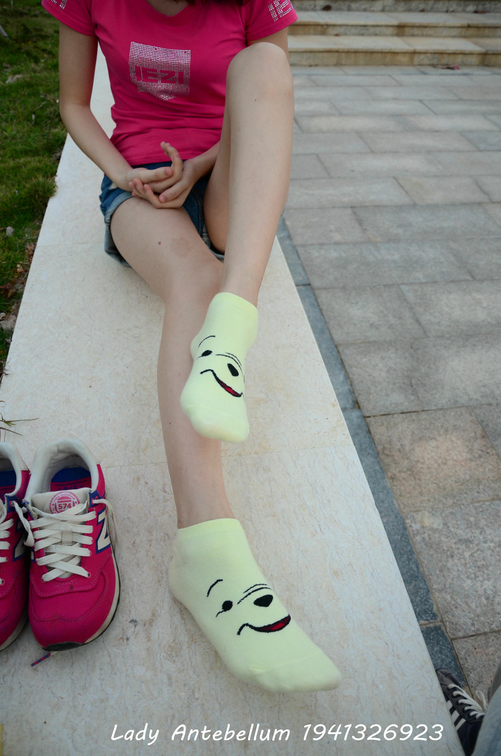 [战前女神] 恋足美腿棉袜女神级摄影套图 060 [101P-155MB]_第4集