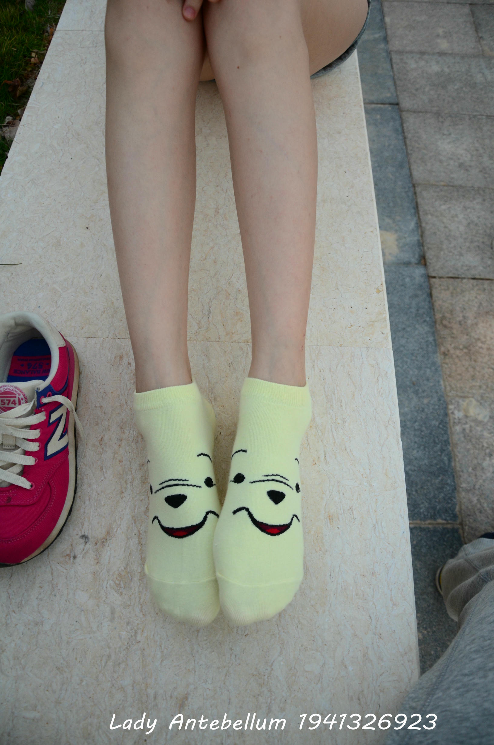 [战前女神] 恋足美腿棉袜女神级摄影套图 060 [101P-155MB]_第4集