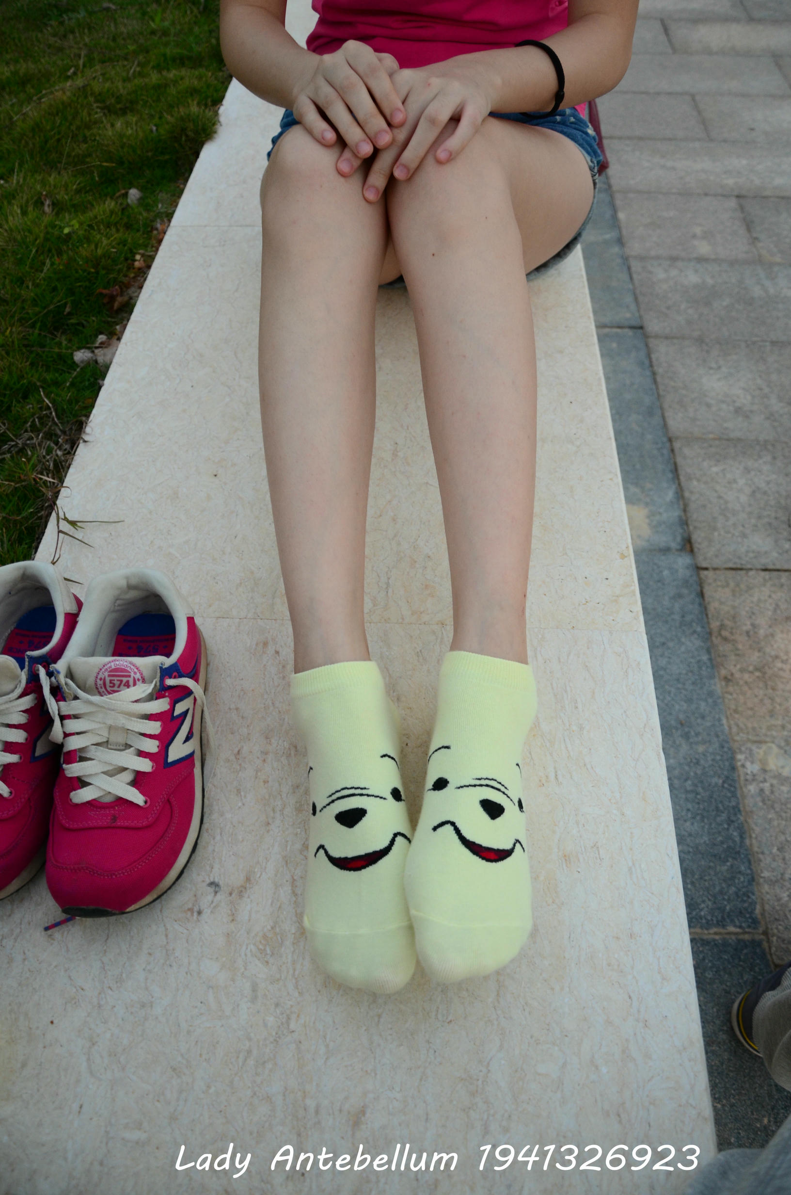 [战前女神] 恋足美腿棉袜女神级摄影套图 060 [101P-155MB]_第4集