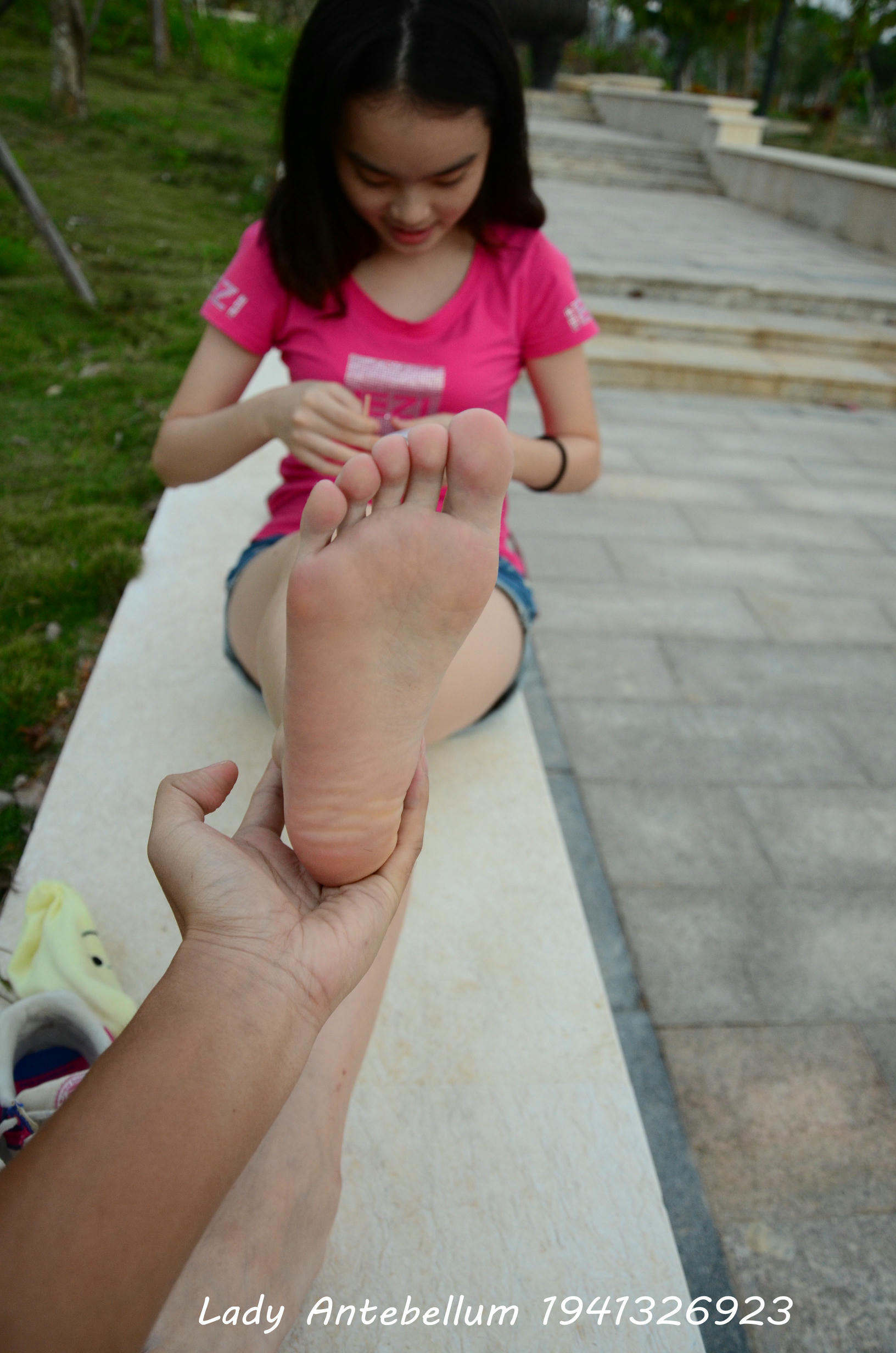 [战前女神] 恋足美腿棉袜女神级摄影套图 060 [101P-155MB]_第5集