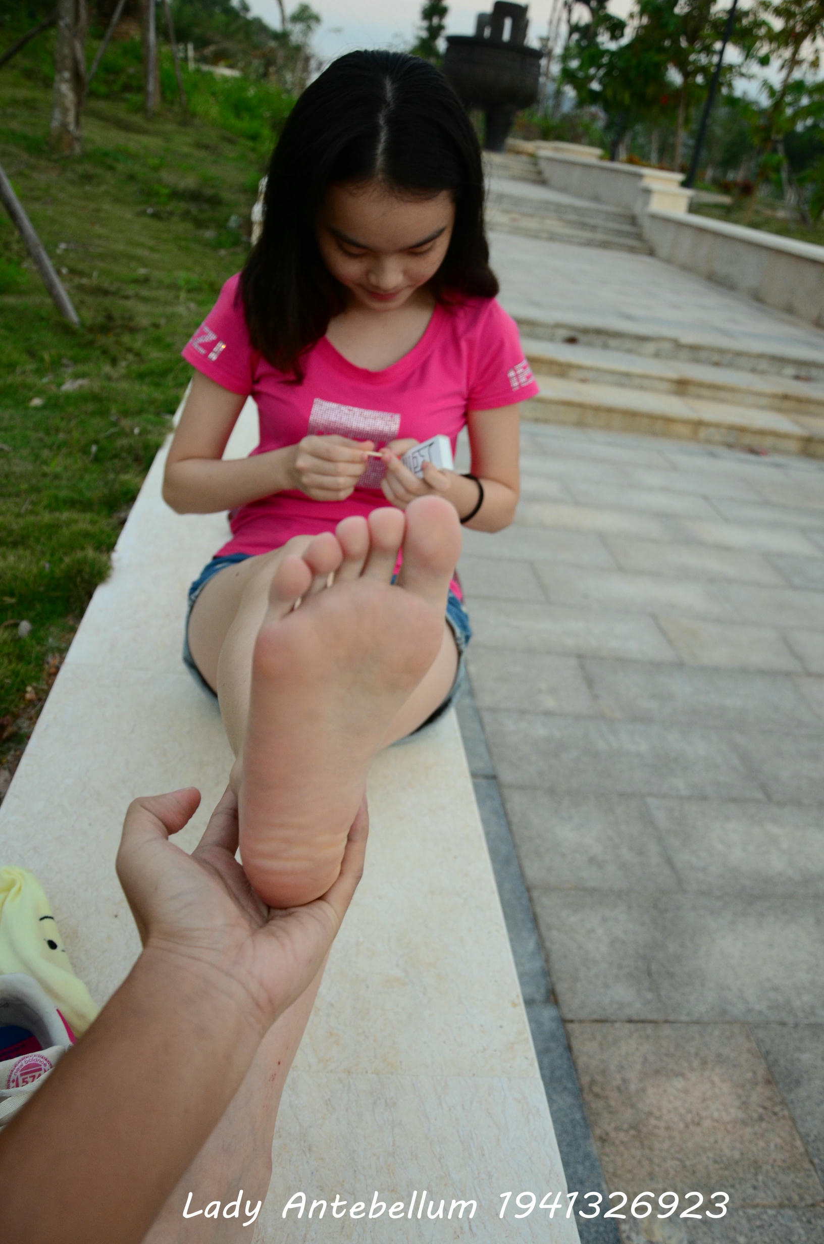 [战前女神] 恋足美腿棉袜女神级摄影套图 060 [101P-155MB]_第5集