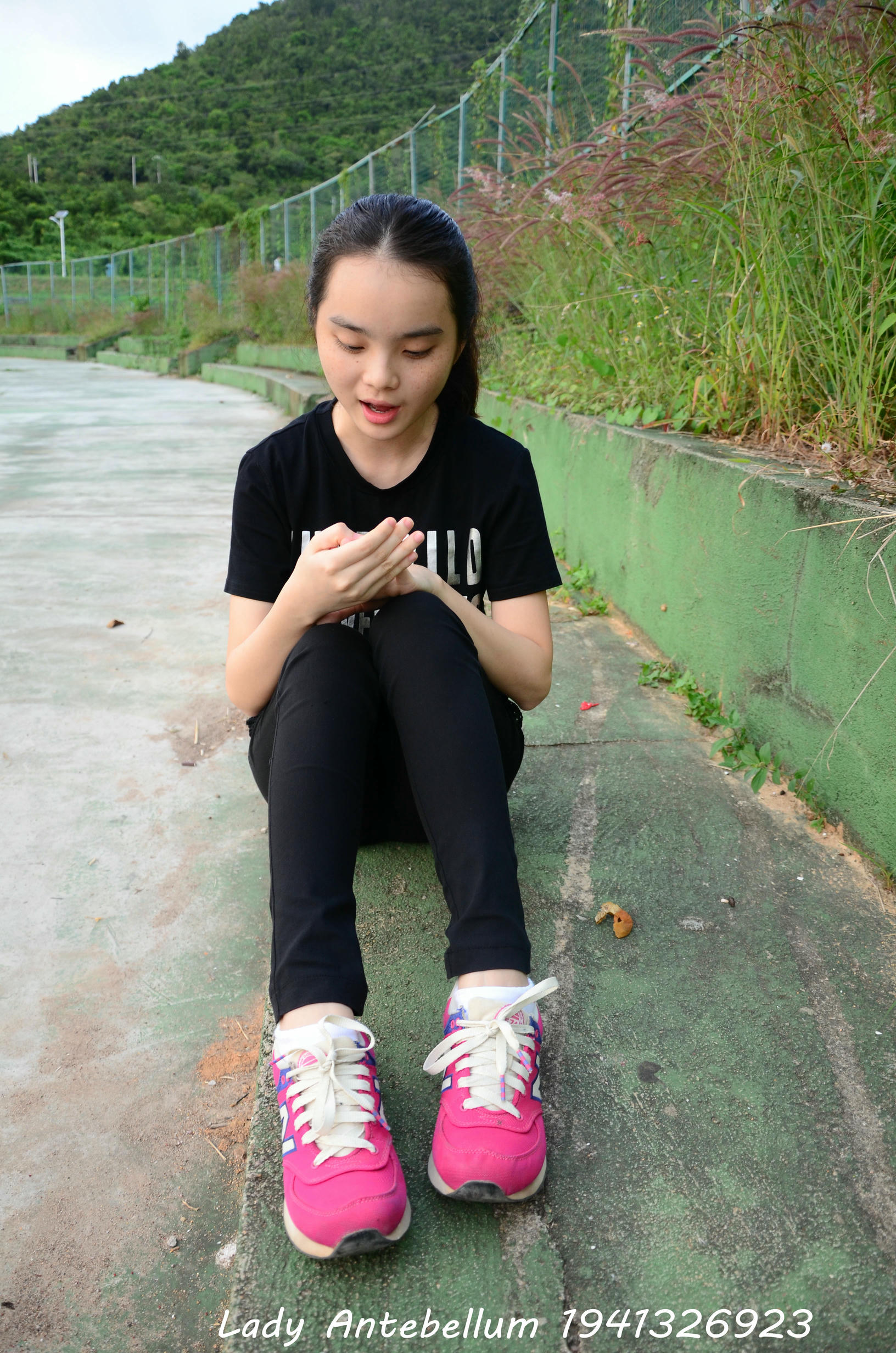 [战前女神] 恋足美腿棉袜女神级摄影套图 062 [78P-147MB]_第1集