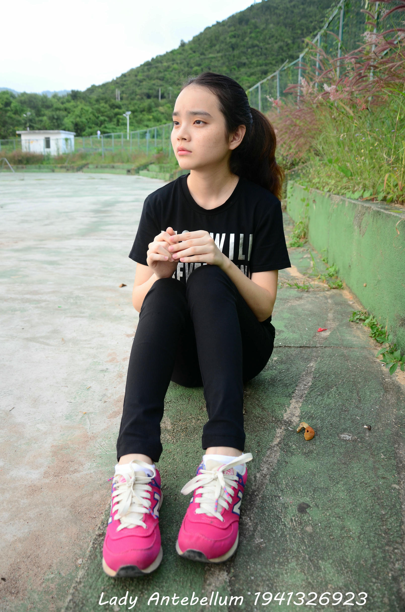 [战前女神] 恋足美腿棉袜女神级摄影套图 062 [78P-147MB]_第1集