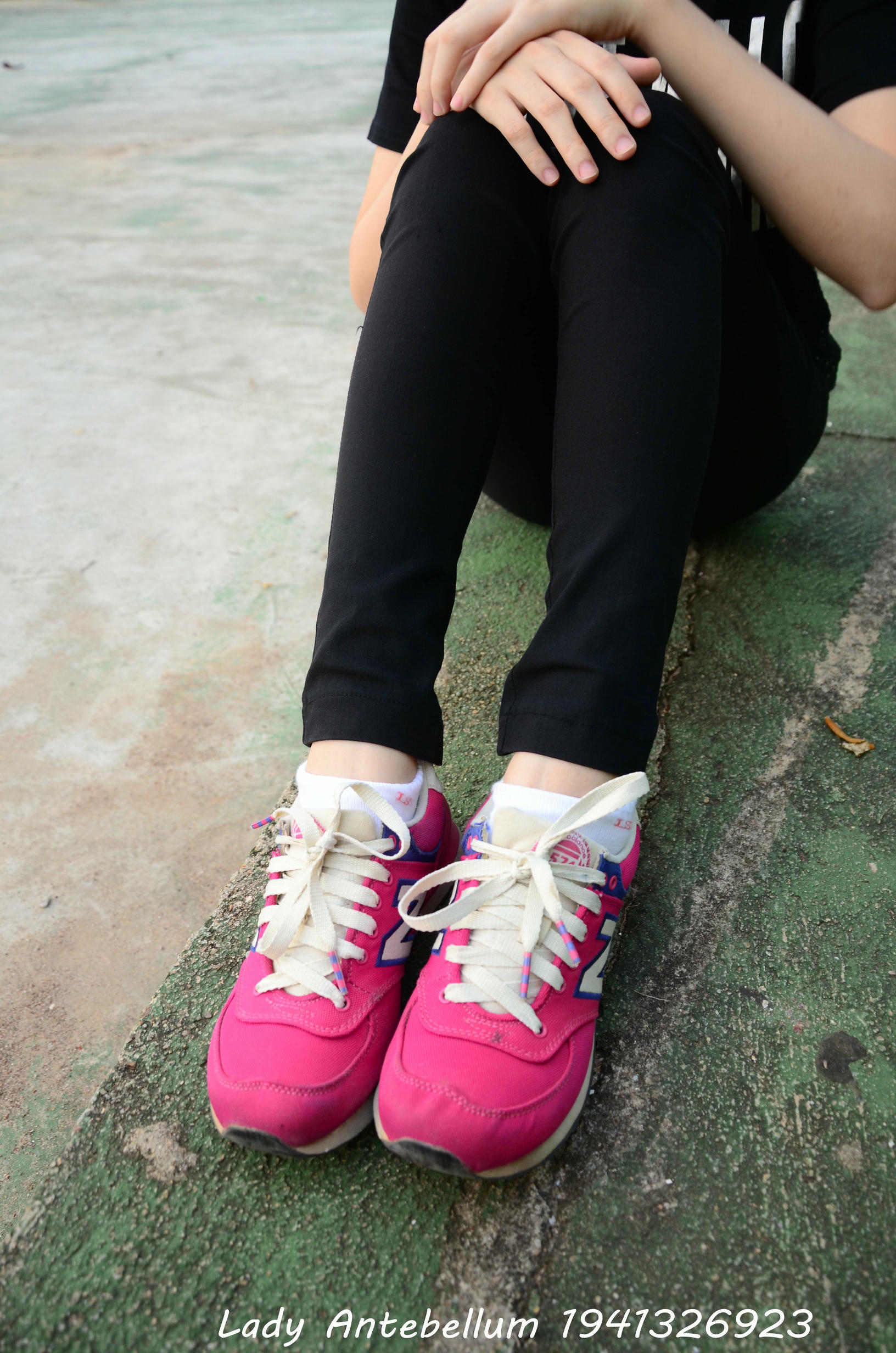 [战前女神] 恋足美腿棉袜女神级摄影套图 062 [78P-147MB]_第1集