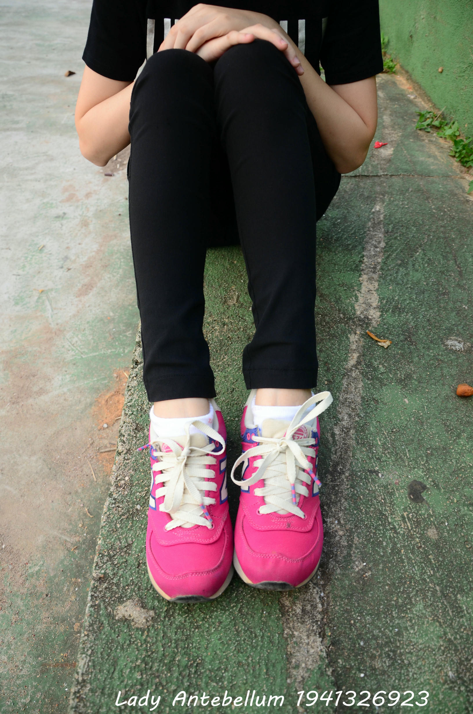 [战前女神] 恋足美腿棉袜女神级摄影套图 062 [78P-147MB]_第1集