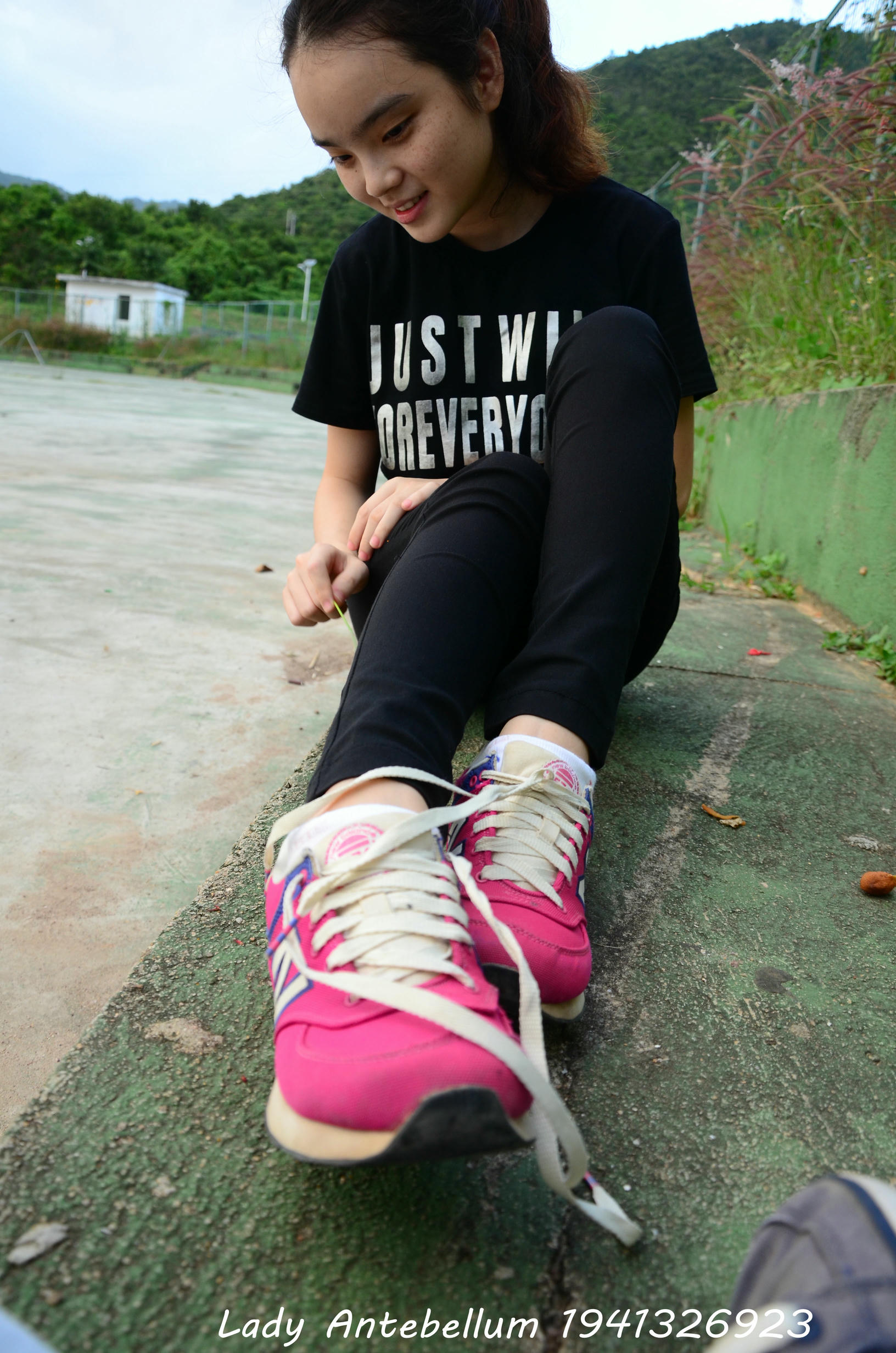 [战前女神] 恋足美腿棉袜女神级摄影套图 062 [78P-147MB]_第2集