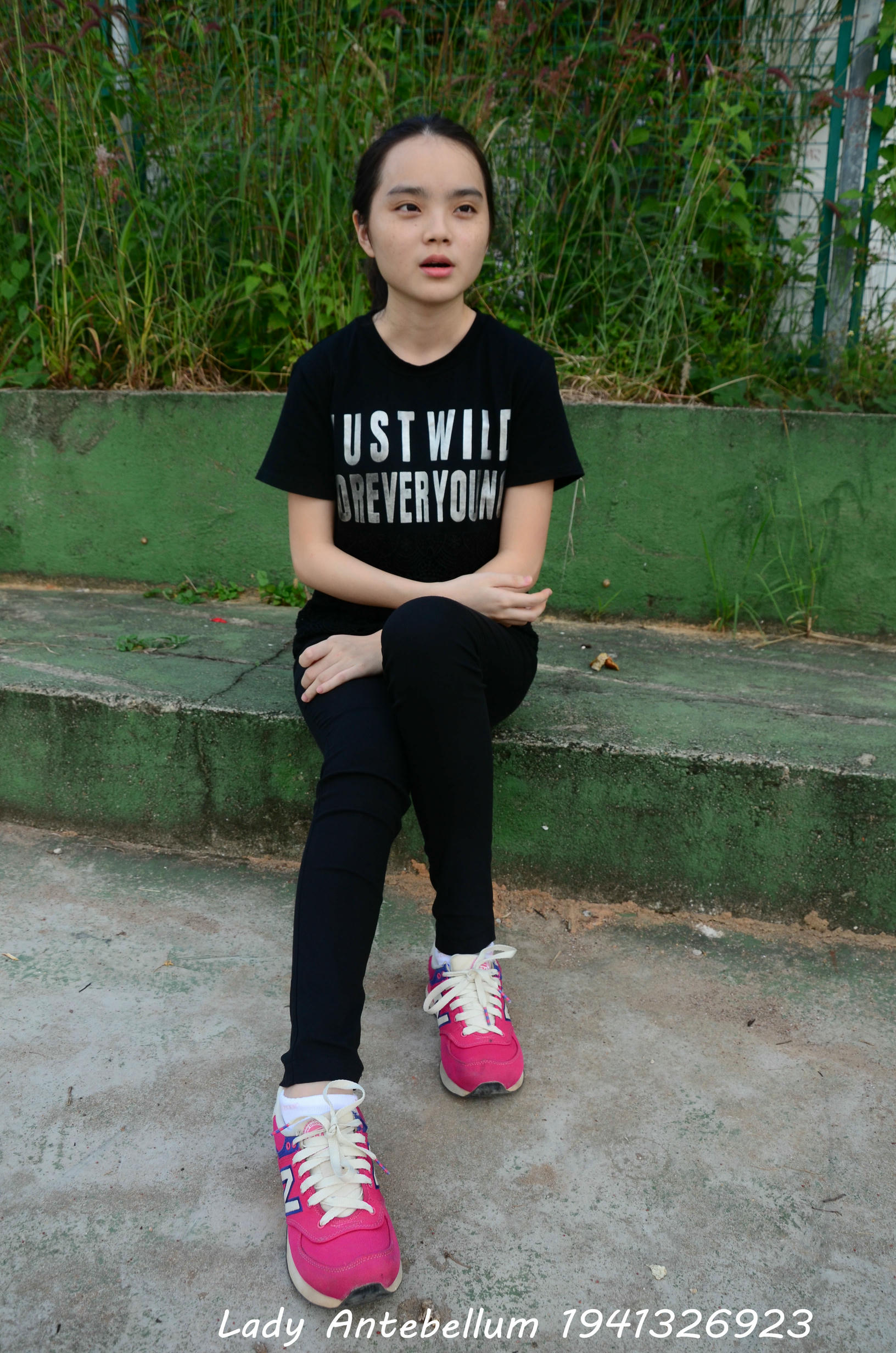 [战前女神] 恋足美腿棉袜女神级摄影套图 062 [78P-147MB]_第1集