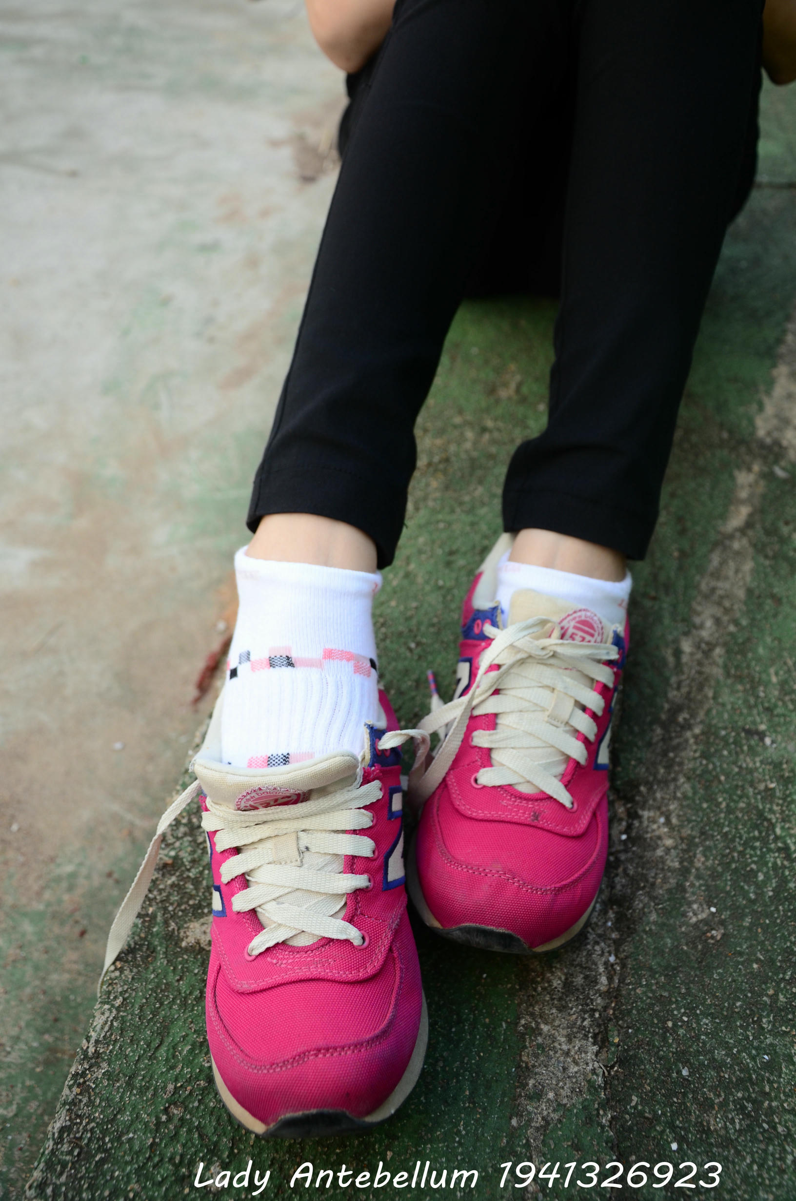 [战前女神] 恋足美腿棉袜女神级摄影套图 062 [78P-147MB]_第2集