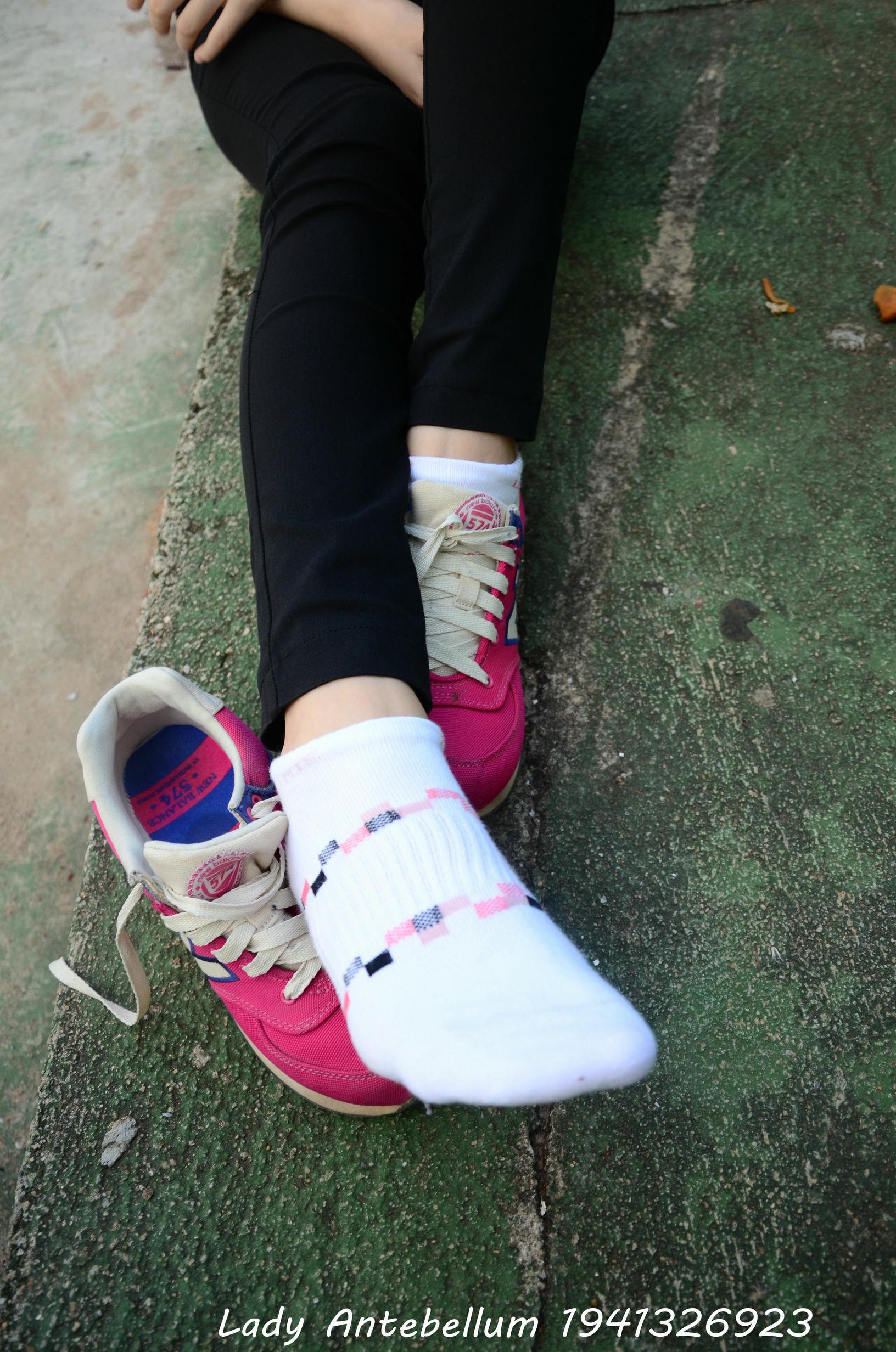 [战前女神] 恋足美腿棉袜女神级摄影套图 062 [78P-147MB]_第2集