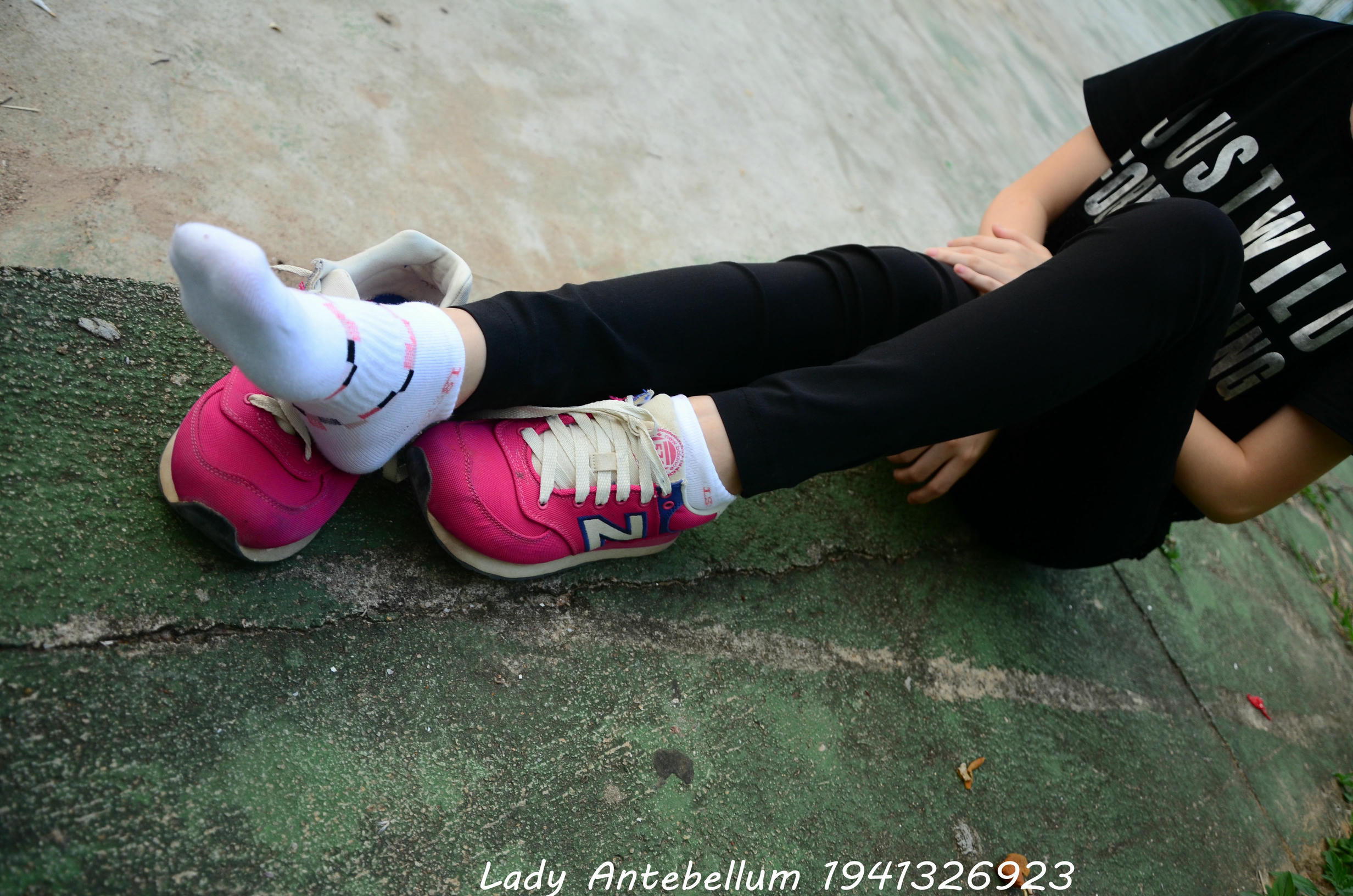 [战前女神] 恋足美腿棉袜女神级摄影套图 062 [78P-147MB]_第3集