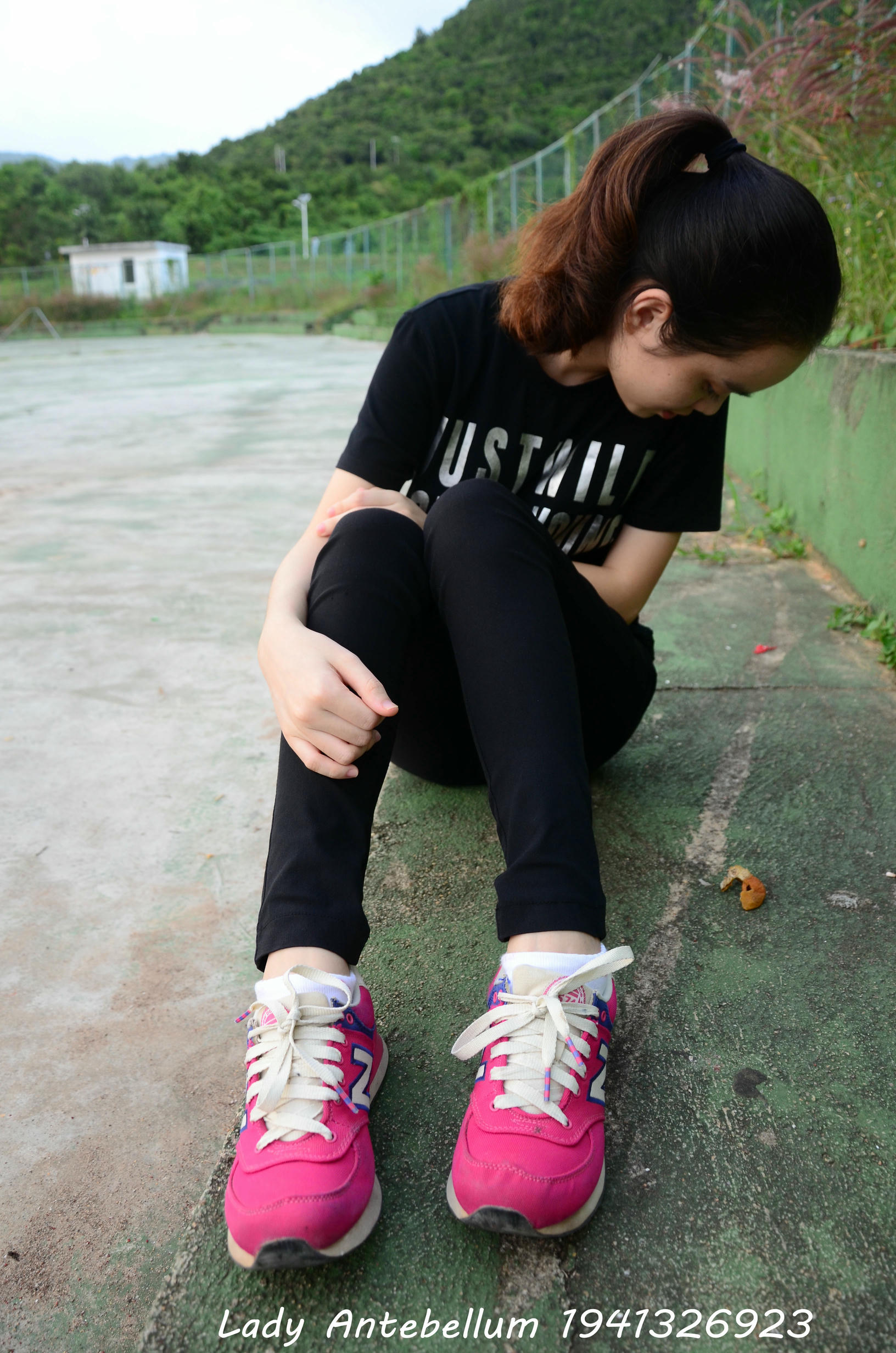 [战前女神] 恋足美腿棉袜女神级摄影套图 062 [78P-147MB]_第1集