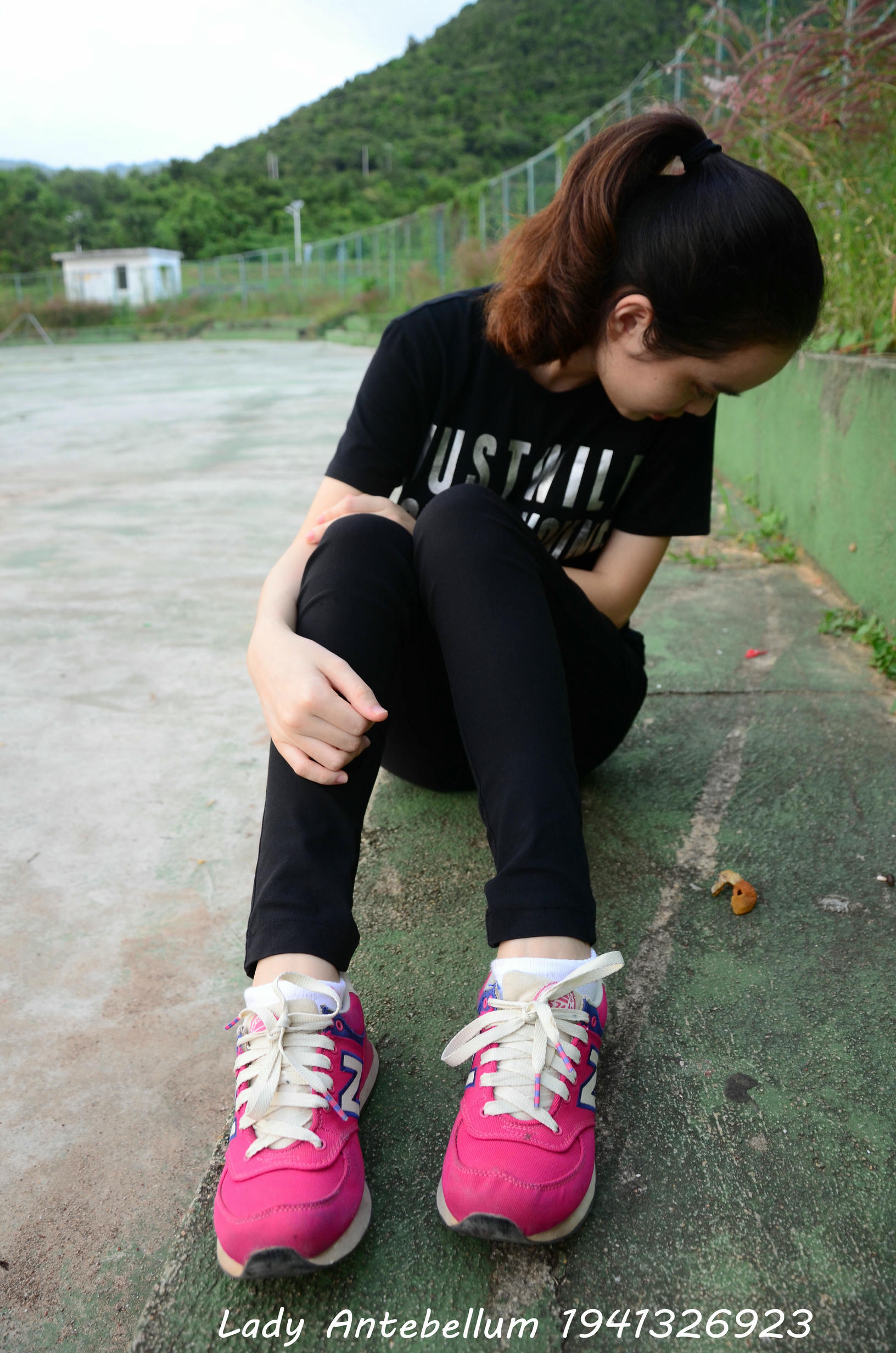 [战前女神] 恋足美腿棉袜女神级摄影套图 062 [78P-147MB]_第1集