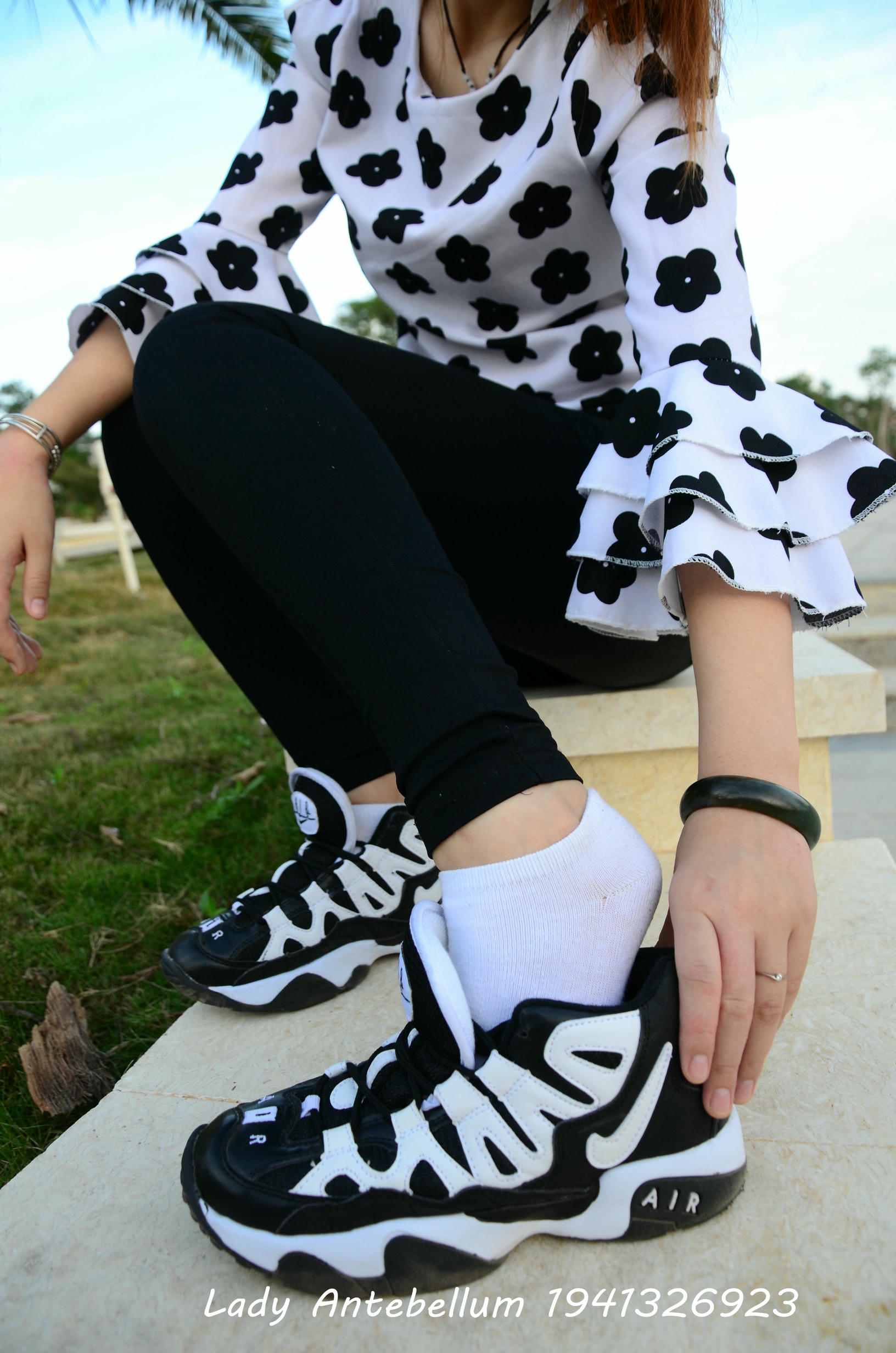 [战前女神] 恋足美腿棉袜女神级摄影套图 063 [89P-124MB]_第2集