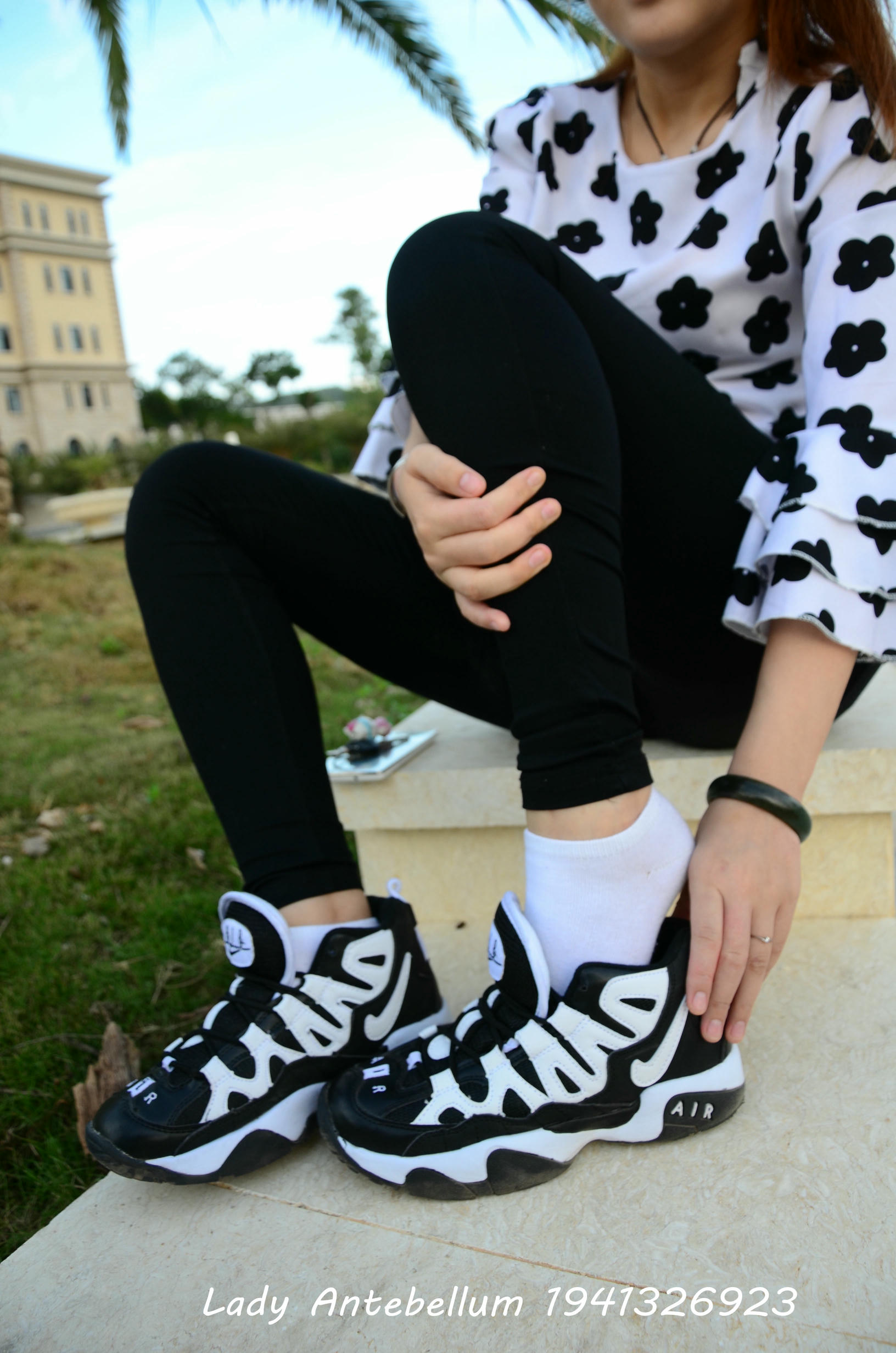 [战前女神] 恋足美腿棉袜女神级摄影套图 063 [89P-124MB]_第2集