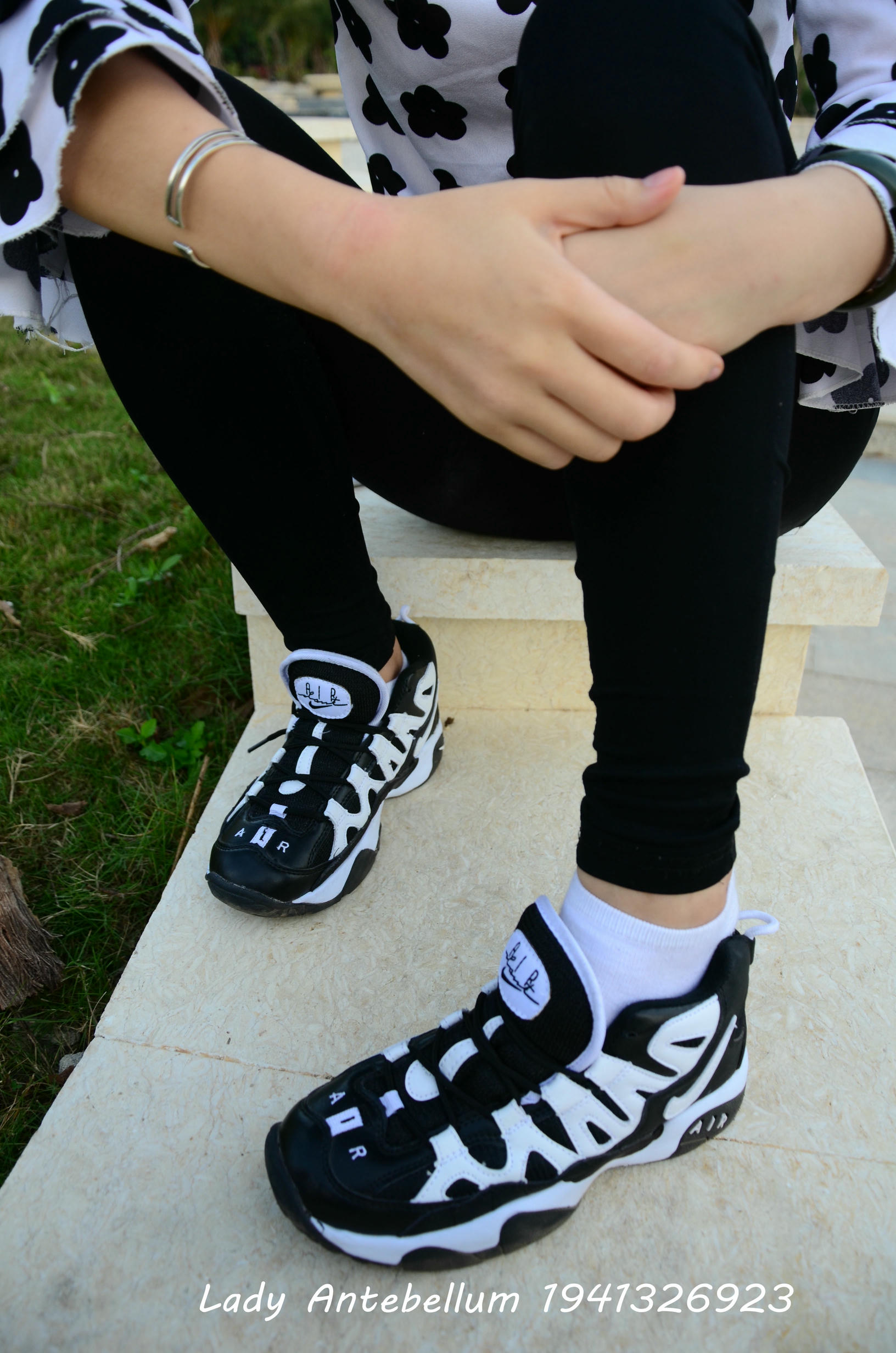 [战前女神] 恋足美腿棉袜女神级摄影套图 063 [89P-124MB]_第3集