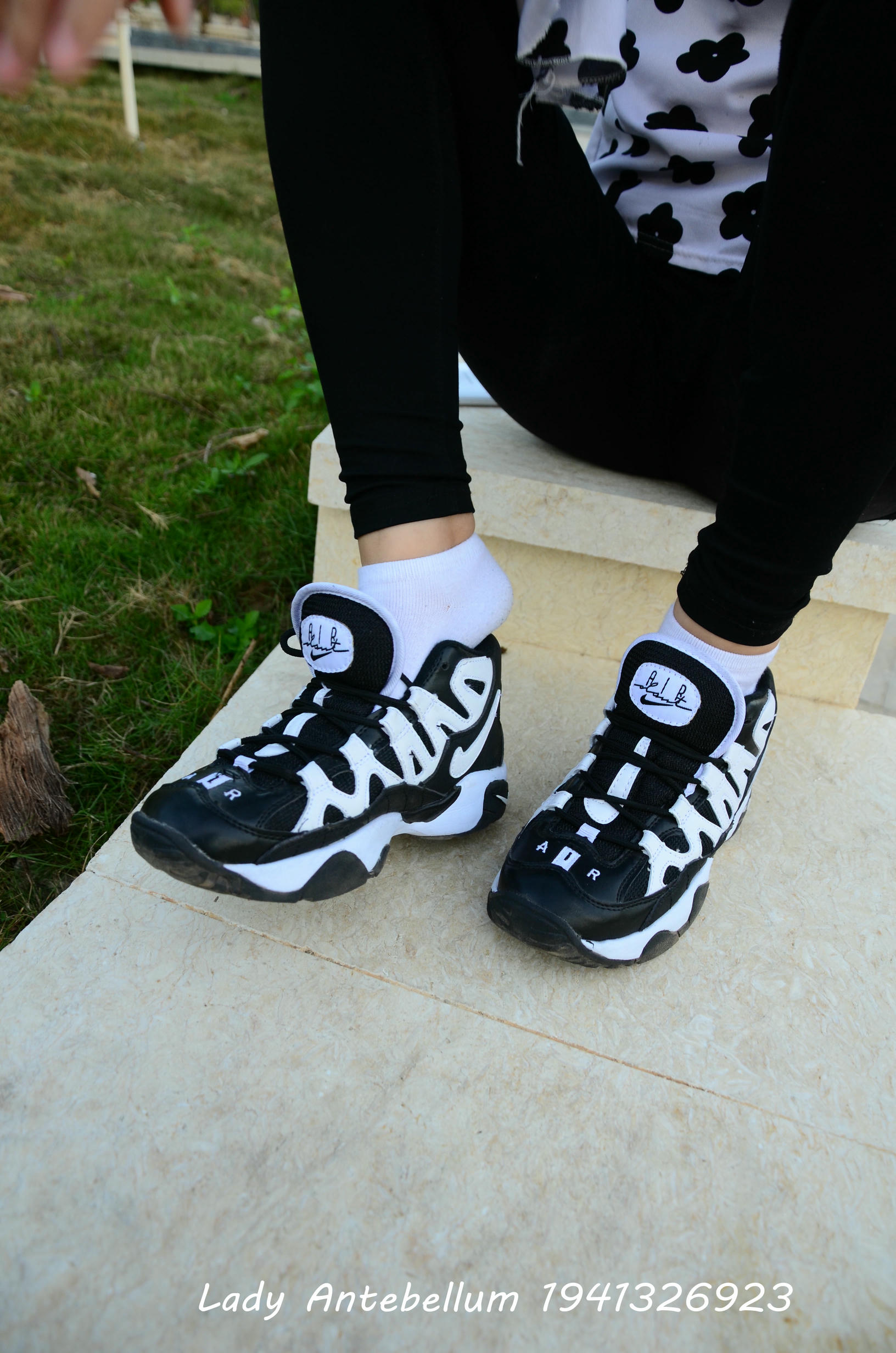 [战前女神] 恋足美腿棉袜女神级摄影套图 063 [89P-124MB]_第3集