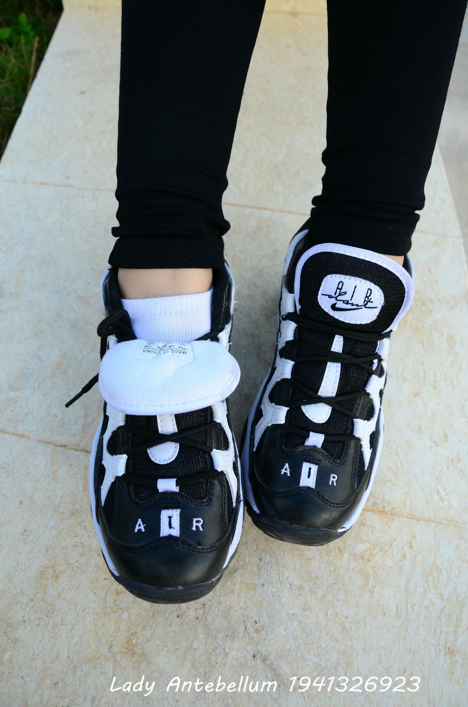 [战前女神] 恋足美腿棉袜女神级摄影套图 063 [89P-124MB]_第1集