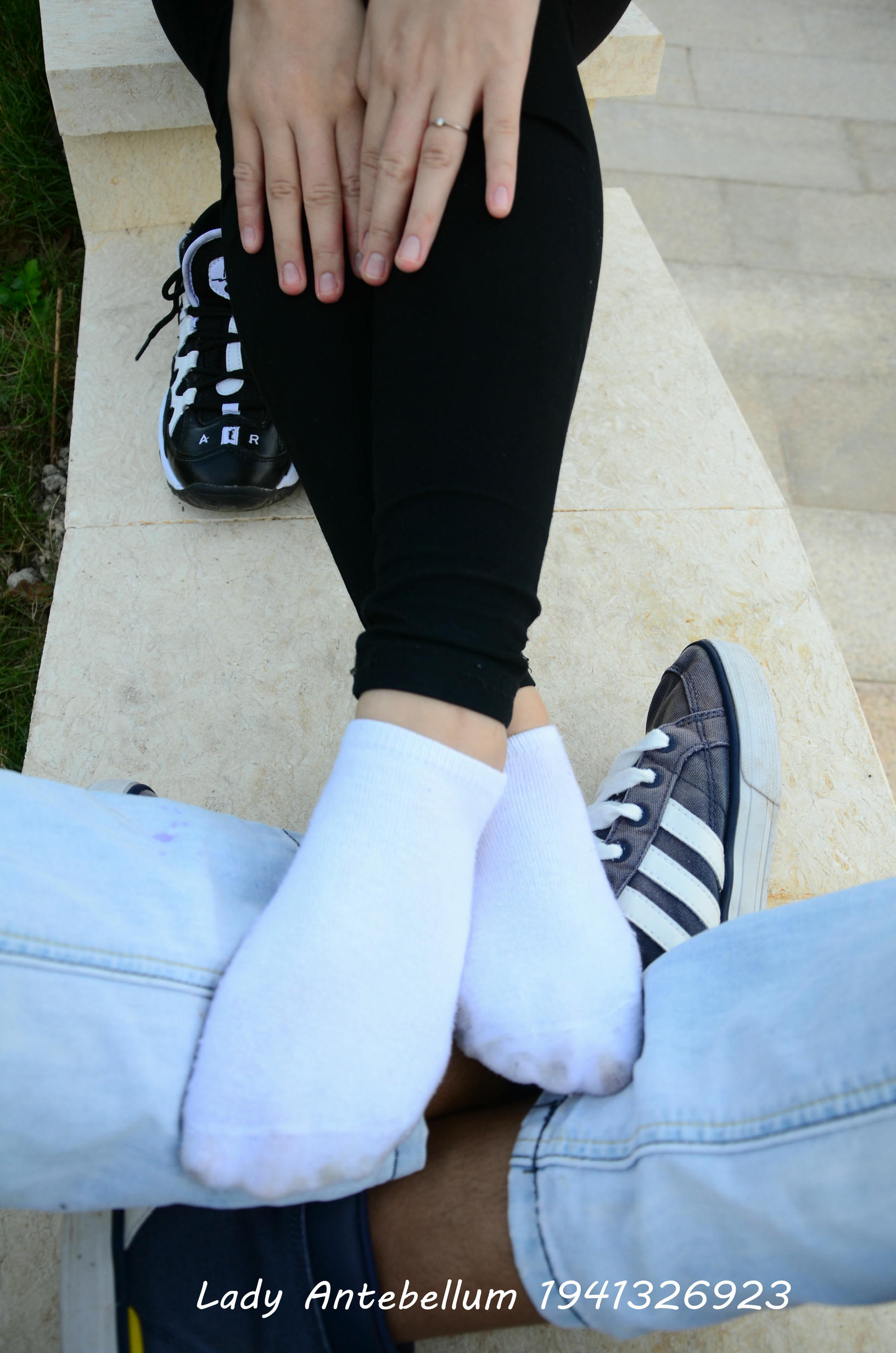 [战前女神] 恋足美腿棉袜女神级摄影套图 063 [89P-124MB]_第3集