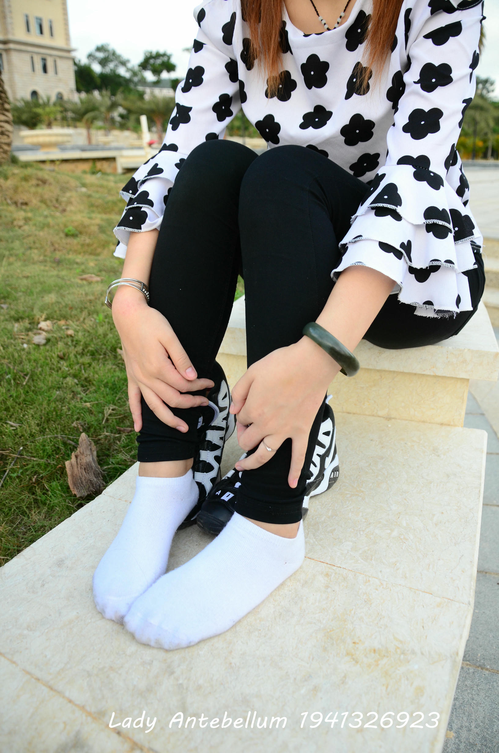 [战前女神] 恋足美腿棉袜女神级摄影套图 063 [89P-124MB]_第4集