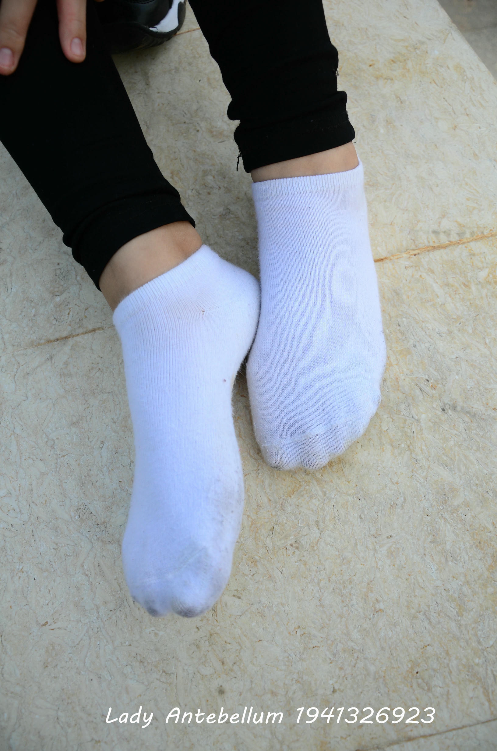 [战前女神] 恋足美腿棉袜女神级摄影套图 063 [89P-124MB]_第4集