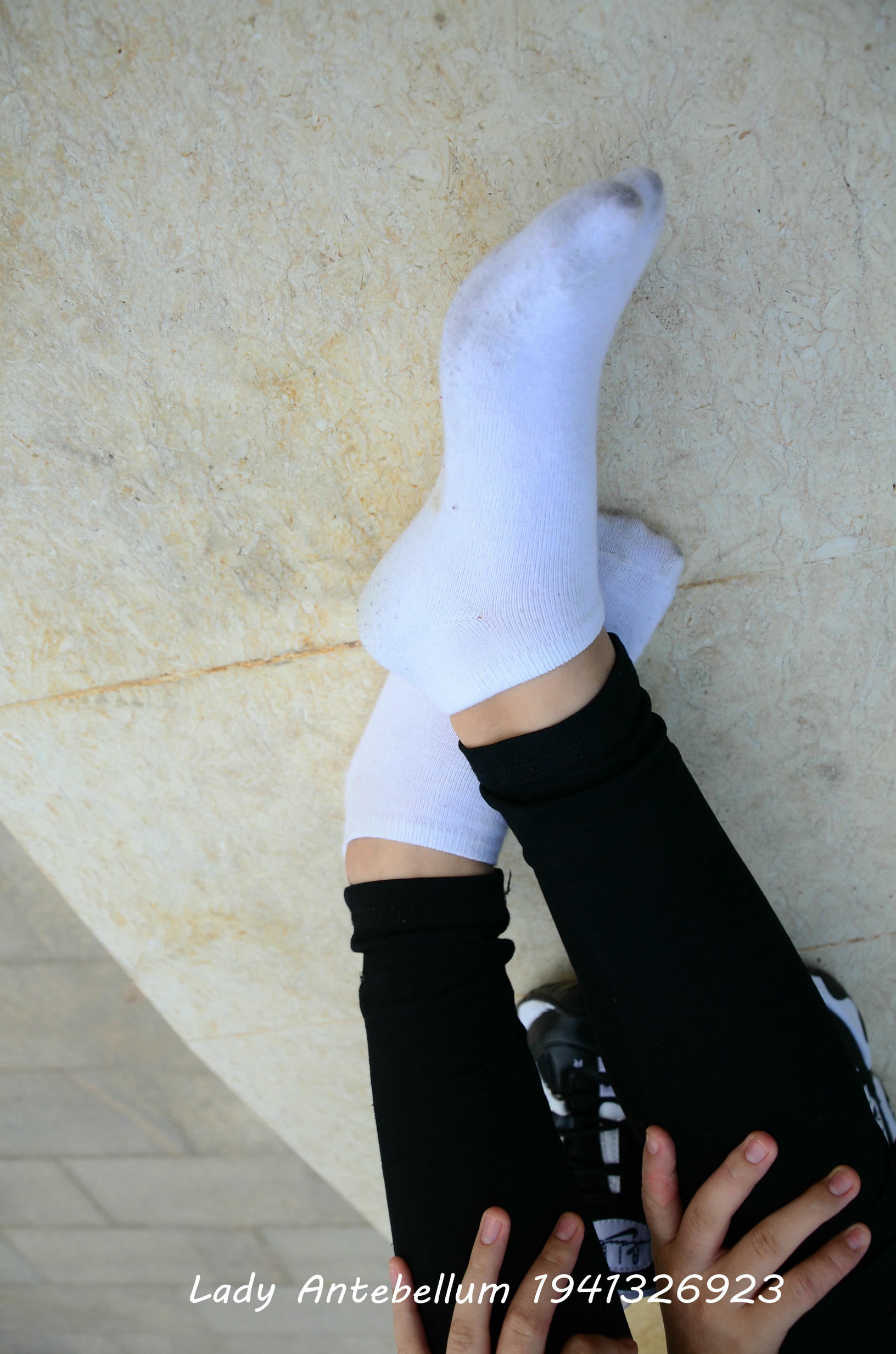 [战前女神] 恋足美腿棉袜女神级摄影套图 063 [89P-124MB]_第5集