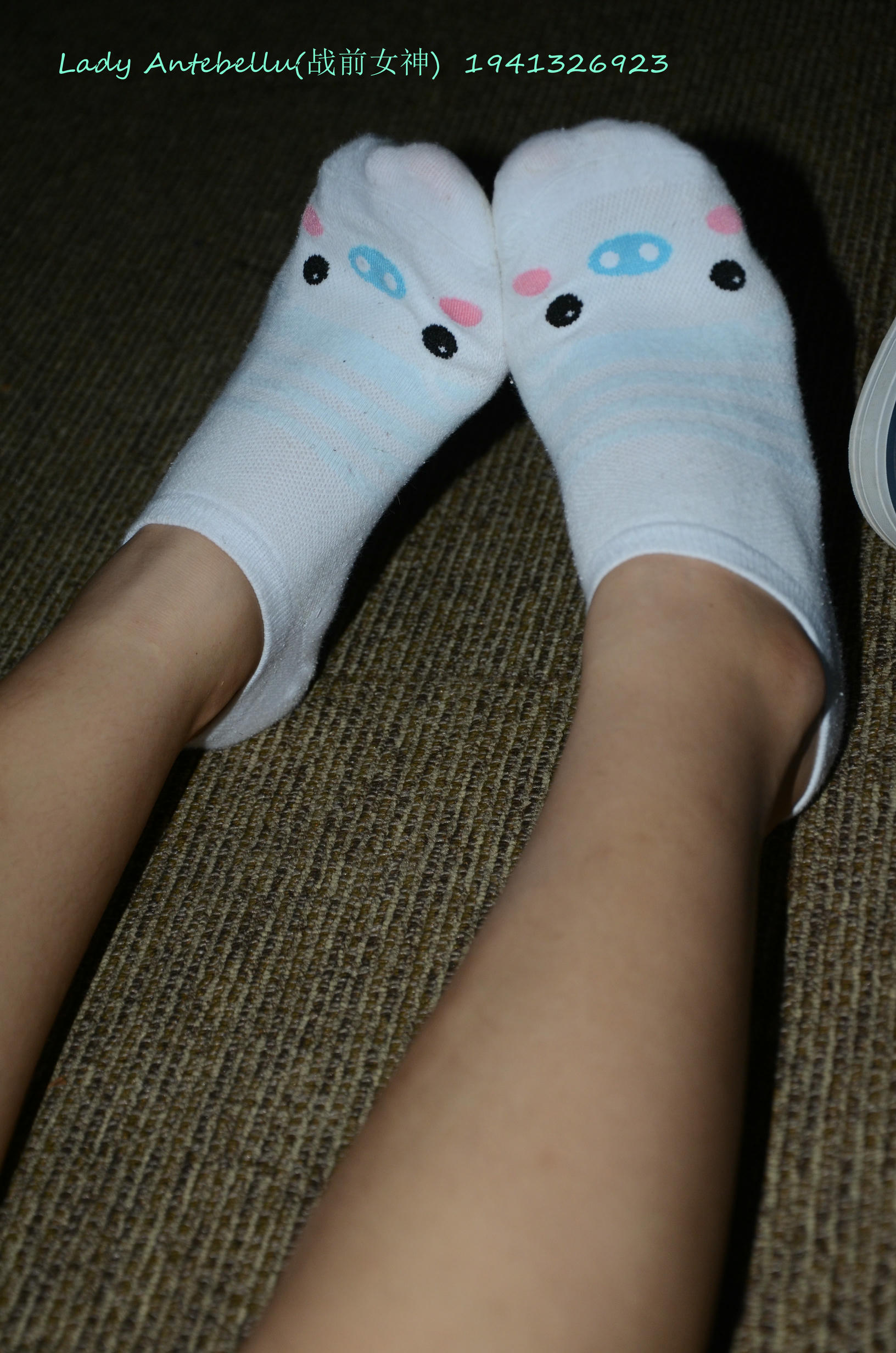 [战前女神] 恋足美腿棉袜女神级摄影套图 064 [62P-157MB]_第1集