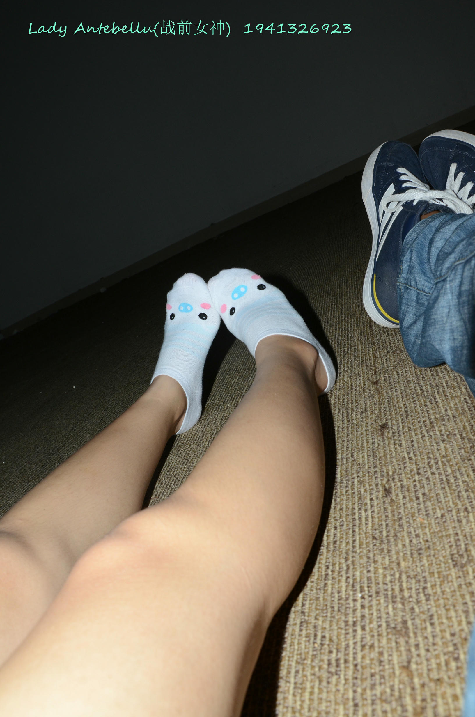 [战前女神] 恋足美腿棉袜女神级摄影套图 064 [62P-157MB]_第1集