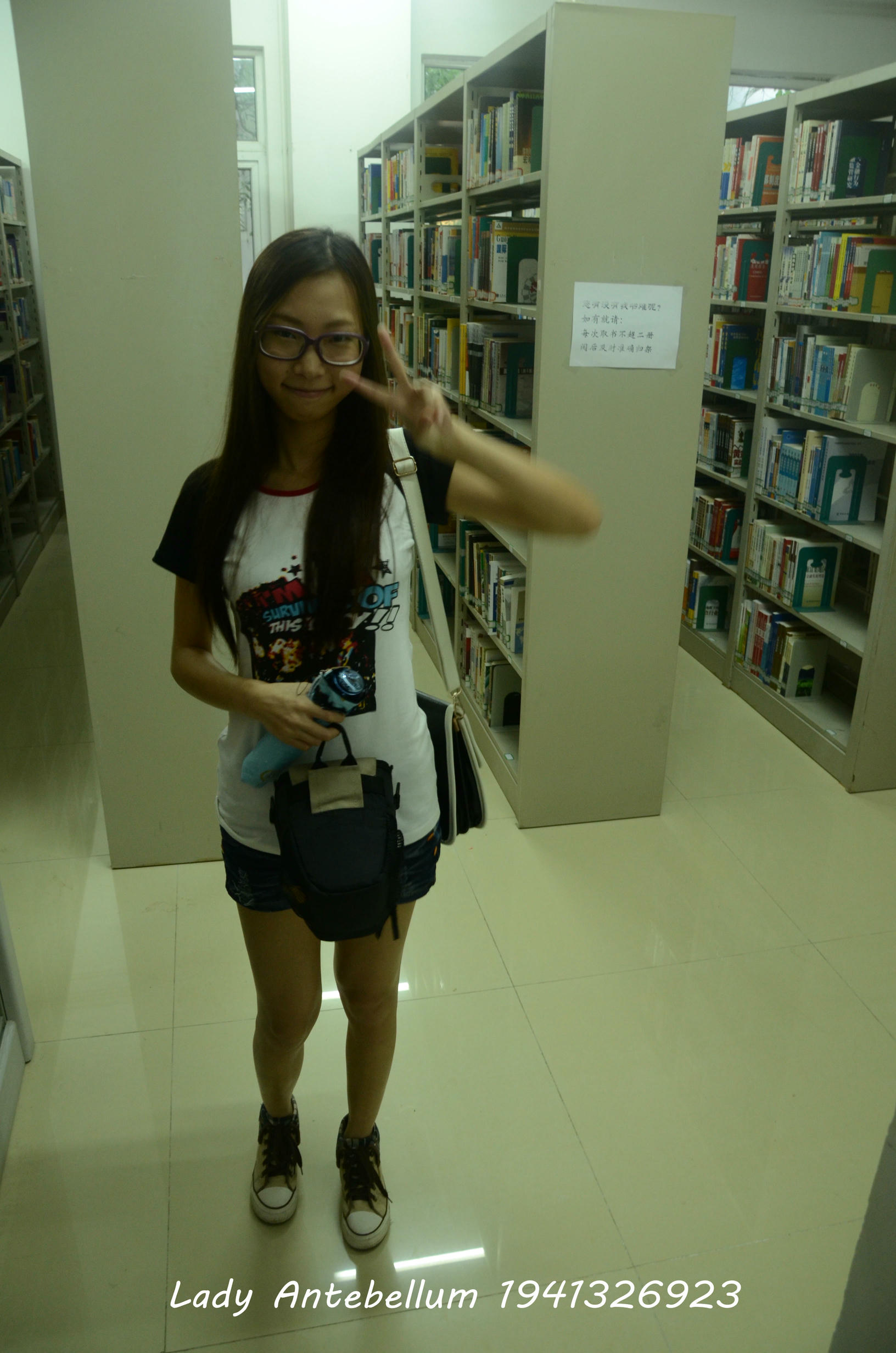 [战前女神] 恋足美腿棉袜女神级摄影套图 065 [111P-133MB]_第1集