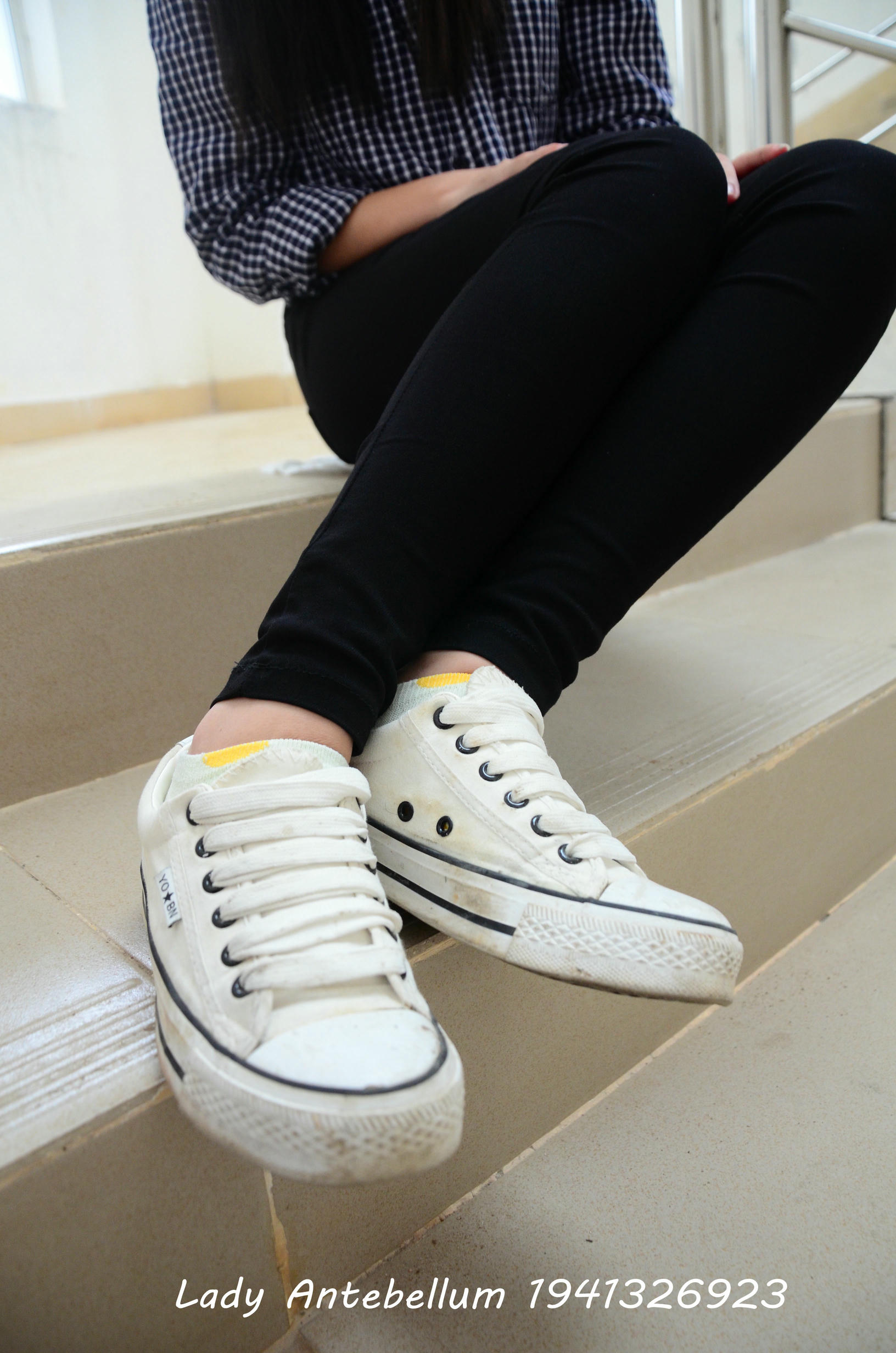 [战前女神] 恋足美腿棉袜女神级摄影套图 066 [58P-92MB]_第1集