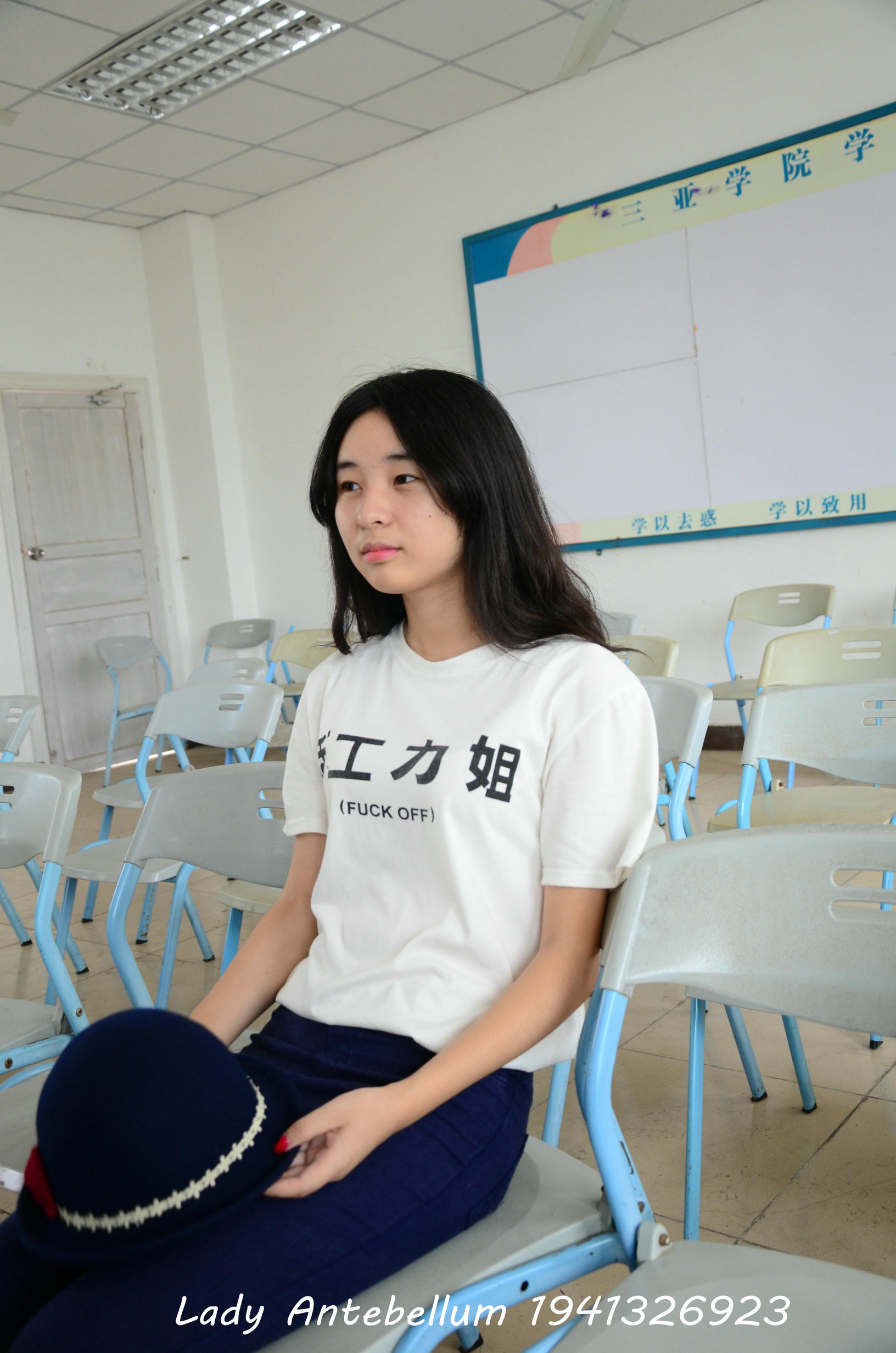 [战前女神] 恋足美腿棉袜女神级摄影套图 067 [88P-125MB]_第1集