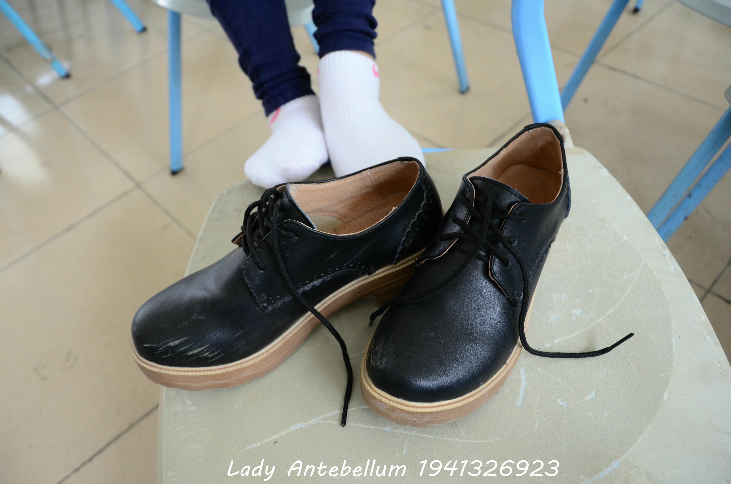 [战前女神] 恋足美腿棉袜女神级摄影套图 067 [88P-125MB]_第2集