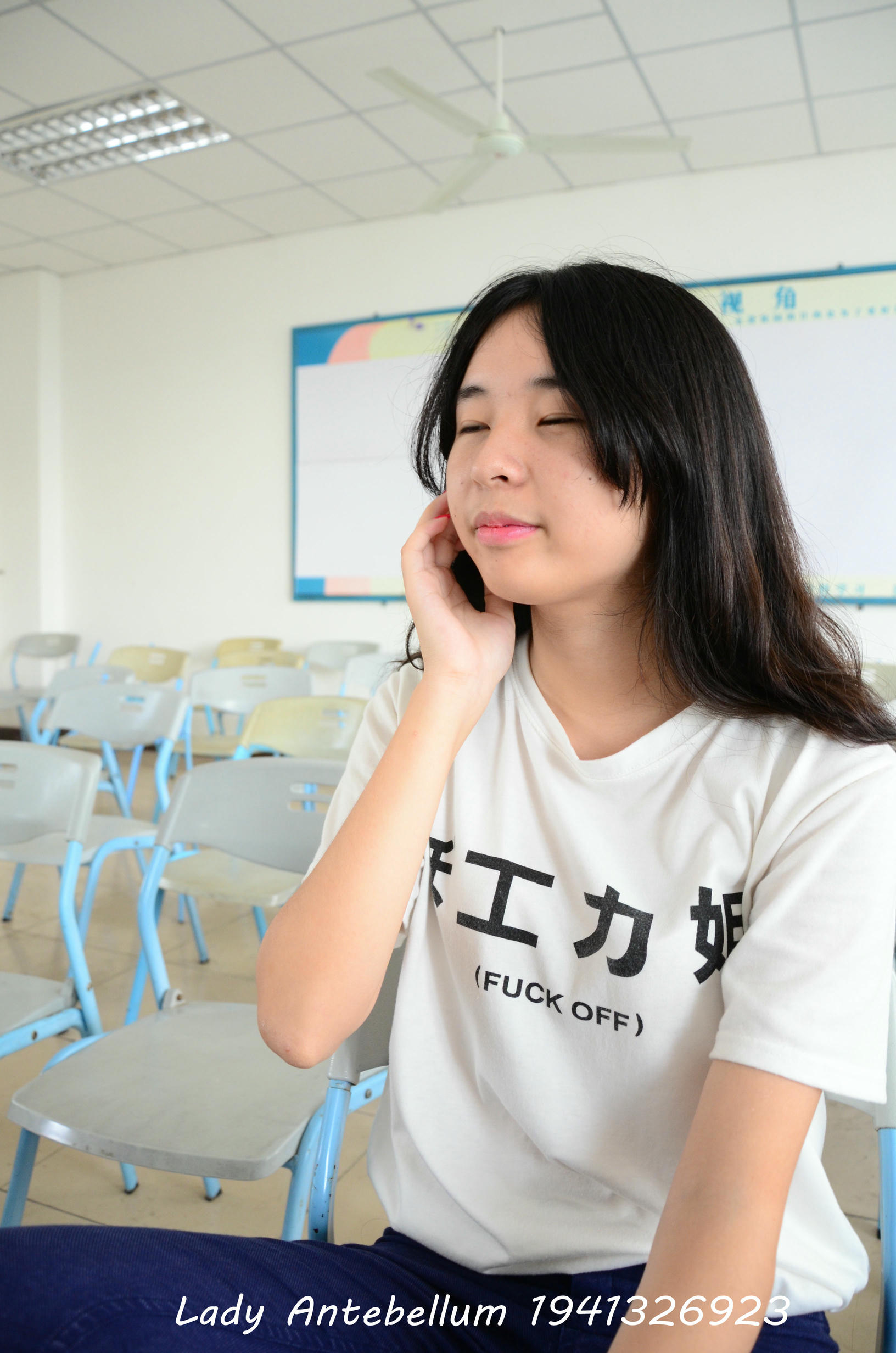 [战前女神] 恋足美腿棉袜女神级摄影套图 067 [88P-125MB]_第4集