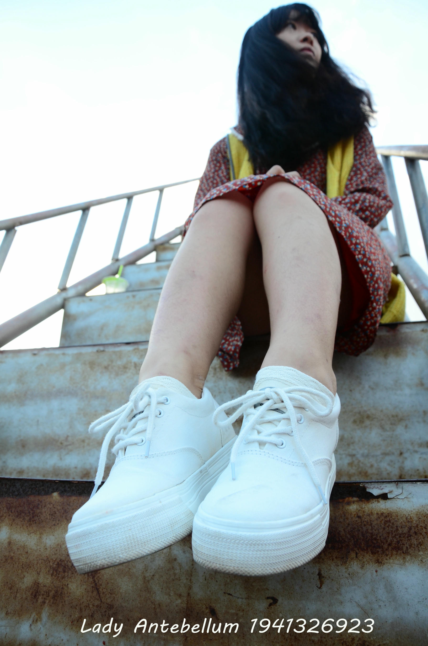 [战前女神] 恋足美腿棉袜女神级摄影套图 069 [72P-127MB]_第1集