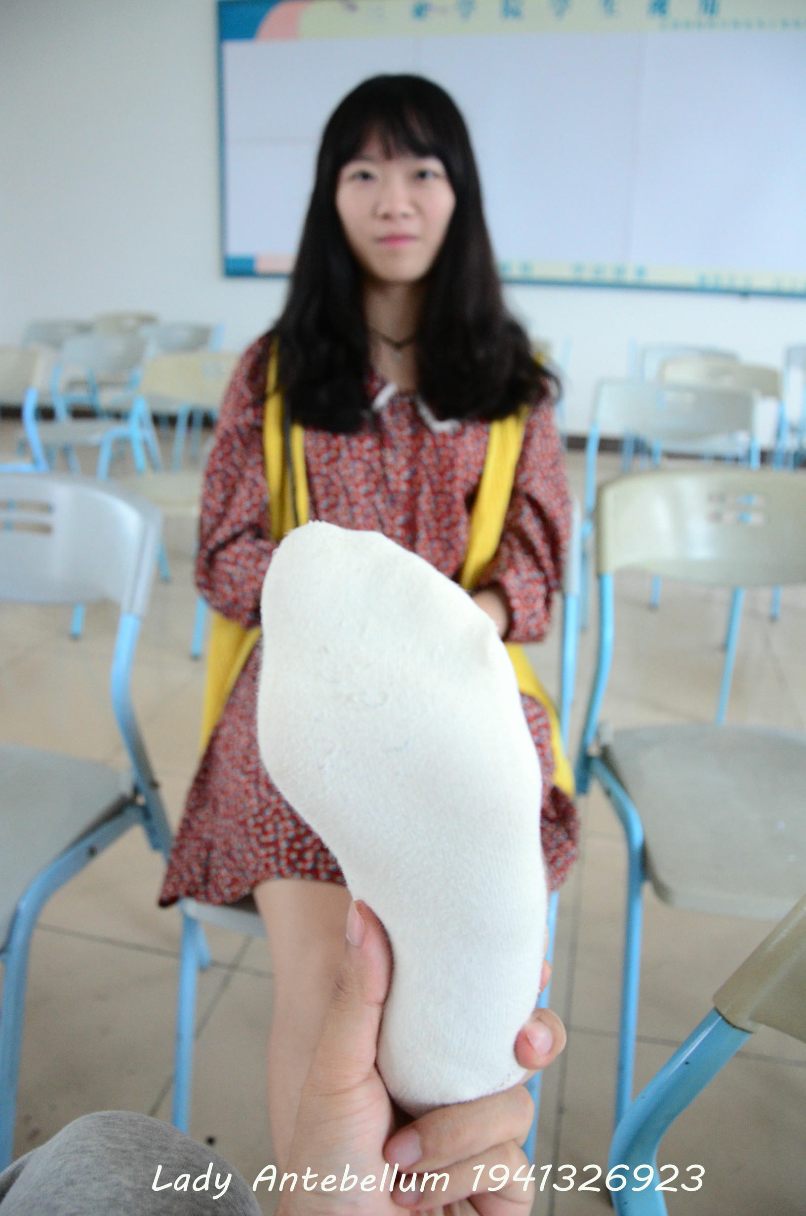 [战前女神] 恋足美腿棉袜女神级摄影套图 069 [72P-127MB]_第3集