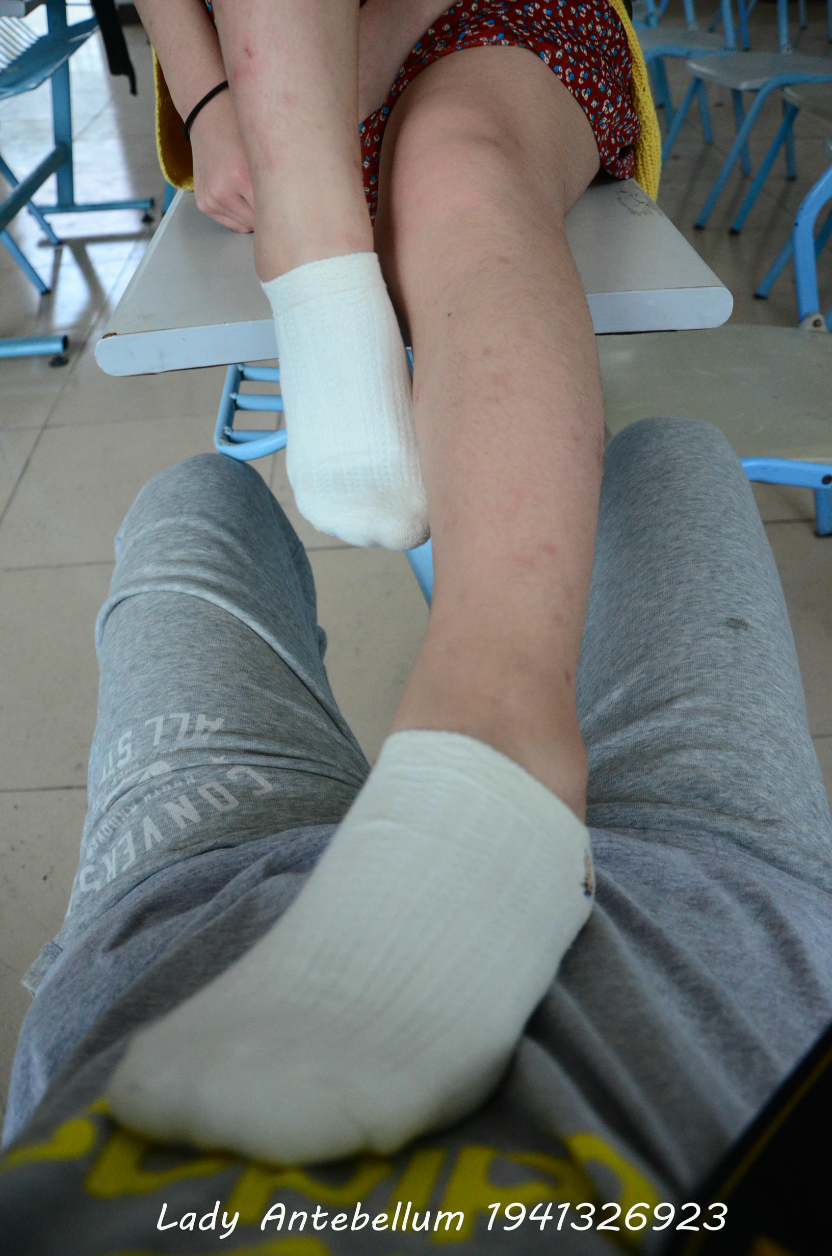 [战前女神] 恋足美腿棉袜女神级摄影套图 069 [72P-127MB]_第4集